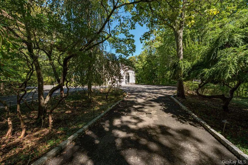 105 Laurel Lane, Brookhaven, NY, 4 Bedrooms Bedrooms, 10 Rooms Rooms,3 BathroomsBathrooms,Residential,For Rent,Laurel,0,1041354 105 Laurel Lane, Brookhaven, NY, 4 Bedrooms Bedrooms, 10 Rooms Rooms,3 BathroomsBathrooms,Residential,For Rent,Laurel,0,1041354
