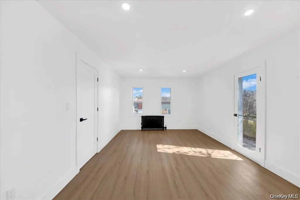 20 Mersereau Avenue, Mount Vernon, NY, 4 Bedrooms Bedrooms, 19 Rooms Rooms,2 BathroomsBathrooms,Residential Lease,For Rent,Mersereau,0,1041361 20 Mersereau Avenue, Mount Vernon, NY, 4 Bedrooms Bedrooms, 19 Rooms Rooms,2 BathroomsBathrooms,Residential Lease,For Rent,Mersereau,0,1041361