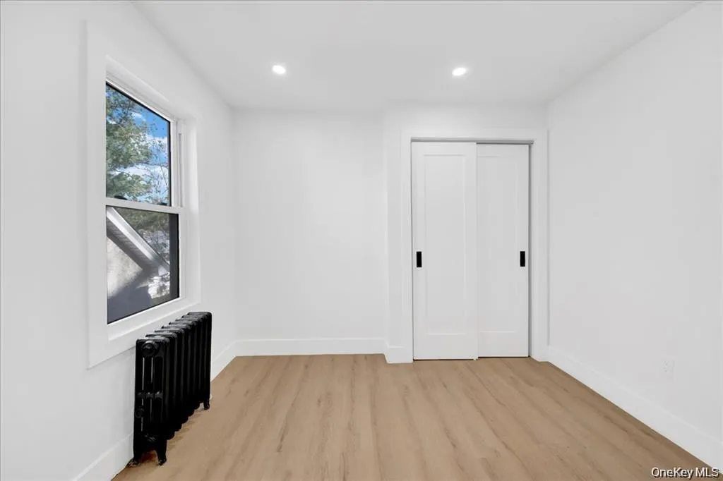 20 Mersereau Avenue, Mount Vernon, NY, 4 Bedrooms Bedrooms, 19 Rooms Rooms,2 BathroomsBathrooms,Residential Lease,For Rent,Mersereau,0,1041361 20 Mersereau Avenue, Mount Vernon, NY, 4 Bedrooms Bedrooms, 19 Rooms Rooms,2 BathroomsBathrooms,Residential Lease,For Rent,Mersereau,0,1041361