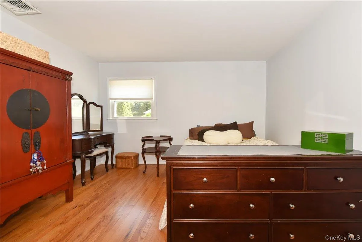 16 Edgar Drive, Smithtown, NY, 4 Bedrooms Bedrooms, 8 Rooms Rooms,2 BathroomsBathrooms,Residential,For Rent,Edgar,0,1041363 16 Edgar Drive, Smithtown, NY, 4 Bedrooms Bedrooms, 8 Rooms Rooms,2 BathroomsBathrooms,Residential,For Rent,Edgar,0,1041363