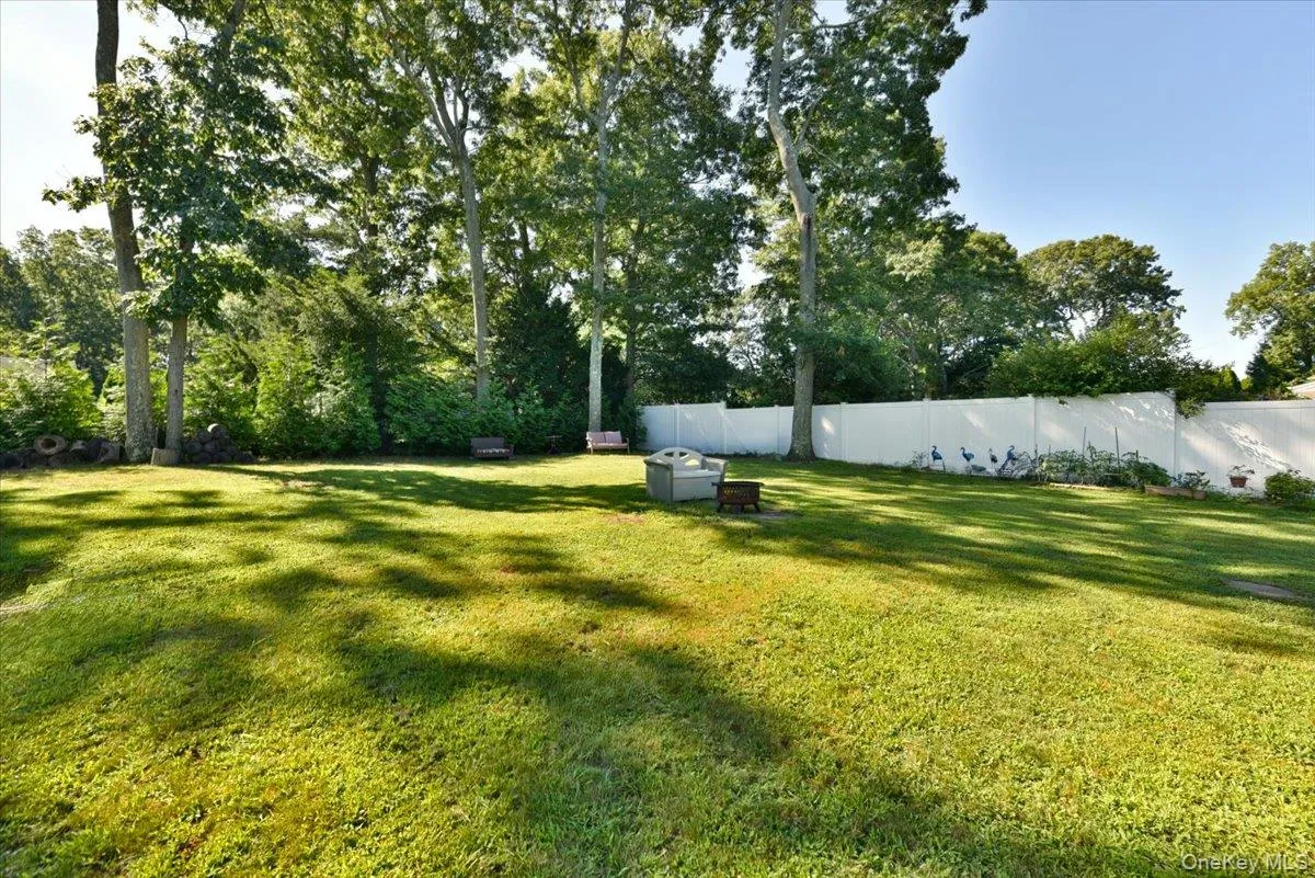 16 Edgar Drive, Smithtown, NY, 4 Bedrooms Bedrooms, 8 Rooms Rooms,2 BathroomsBathrooms,Residential,For Rent,Edgar,0,1041363 16 Edgar Drive, Smithtown, NY, 4 Bedrooms Bedrooms, 8 Rooms Rooms,2 BathroomsBathrooms,Residential,For Rent,Edgar,0,1041363