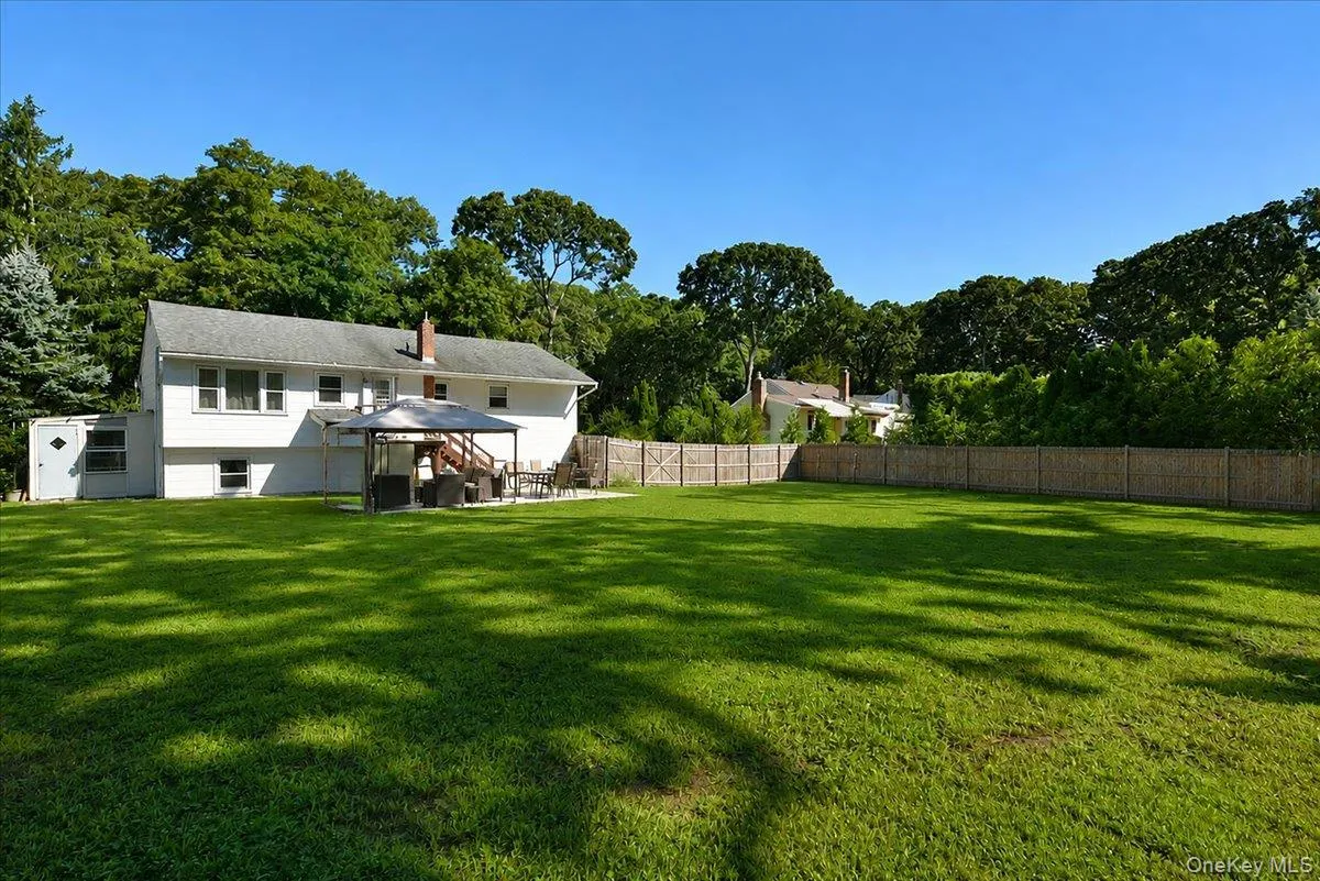 16 Edgar Drive, Smithtown, NY, 4 Bedrooms Bedrooms, 8 Rooms Rooms,2 BathroomsBathrooms,Residential,For Rent,Edgar,0,1041363 16 Edgar Drive, Smithtown, NY, 4 Bedrooms Bedrooms, 8 Rooms Rooms,2 BathroomsBathrooms,Residential,For Rent,Edgar,0,1041363