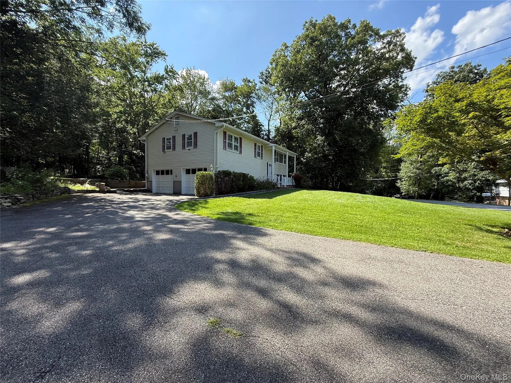 15 Kentwood Drive, Kent, NY, 3 Bedrooms Bedrooms, 8 Rooms Rooms,3 BathroomsBathrooms,Residential Lease,For Rent,Kentwood,0,1041366 15 Kentwood Drive, Kent, NY, 3 Bedrooms Bedrooms, 8 Rooms Rooms,3 BathroomsBathrooms,Residential Lease,For Rent,Kentwood,0,1041366