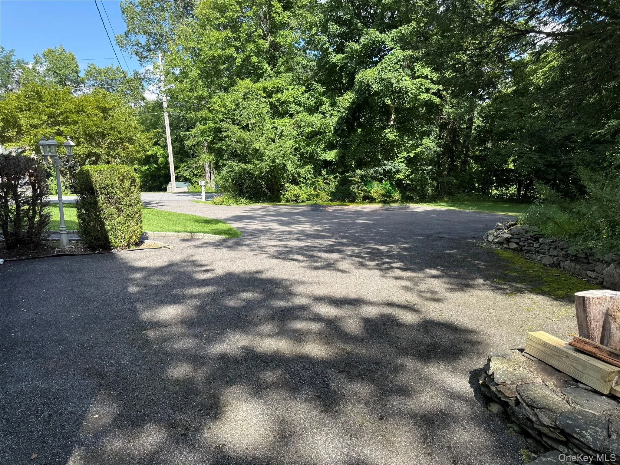 15 Kentwood Drive, Kent, NY, 3 Bedrooms Bedrooms, 8 Rooms Rooms,3 BathroomsBathrooms,Residential Lease,For Rent,Kentwood,0,1041366 15 Kentwood Drive, Kent, NY, 3 Bedrooms Bedrooms, 8 Rooms Rooms,3 BathroomsBathrooms,Residential Lease,For Rent,Kentwood,0,1041366