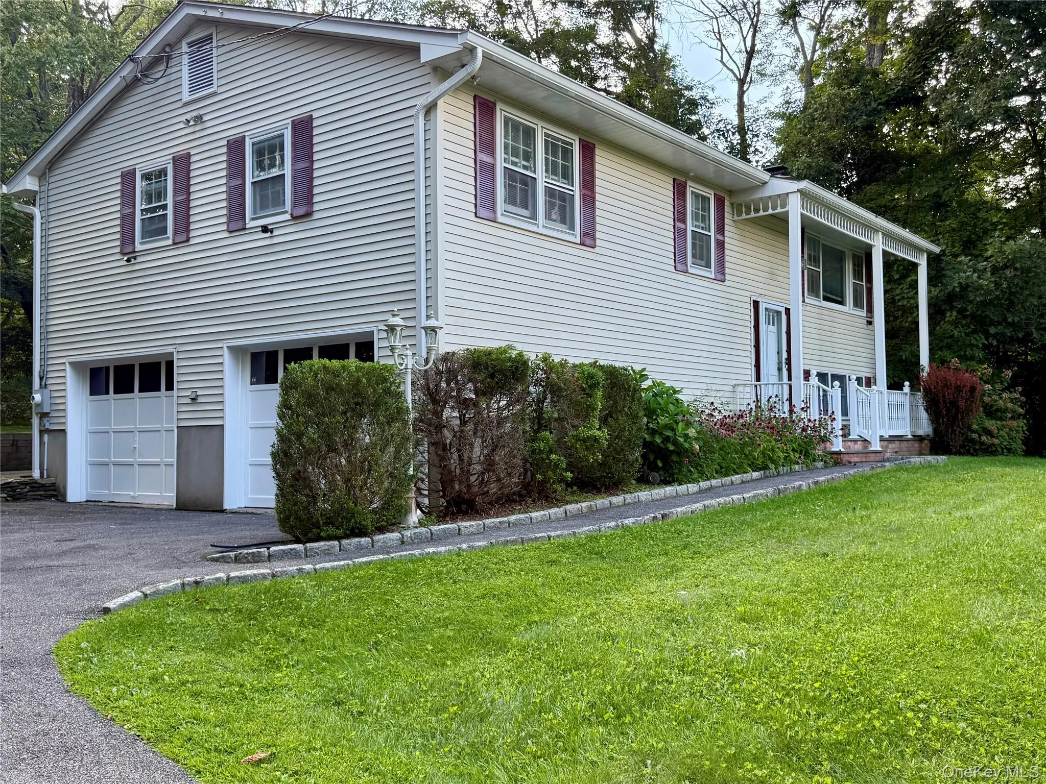 15 Kentwood Drive, Kent, NY, 3 Bedrooms Bedrooms, 8 Rooms Rooms,3 BathroomsBathrooms,Residential Lease,For Rent,Kentwood,0,1041366 15 Kentwood Drive, Kent, NY, 3 Bedrooms Bedrooms, 8 Rooms Rooms,3 BathroomsBathrooms,Residential Lease,For Rent,Kentwood,0,1041366