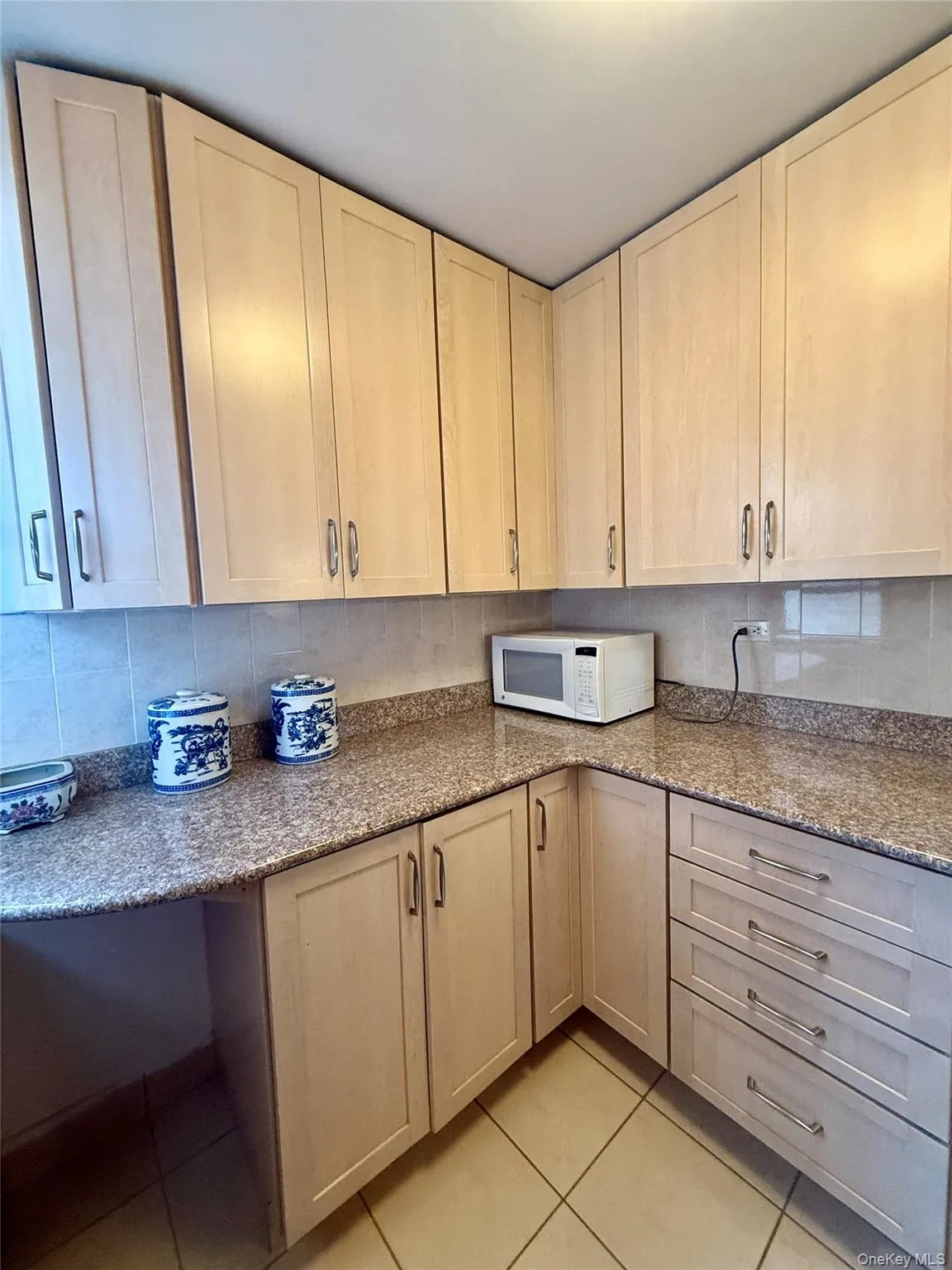61-20 Grand Central Parkway, New York, NY, 2 Bedrooms Bedrooms, 4 Rooms Rooms,1 BathroomBathrooms,Residential,For Rent,Grand Central,0,1041367 61-20 Grand Central Parkway, New York, NY, 2 Bedrooms Bedrooms, 4 Rooms Rooms,1 BathroomBathrooms,Residential,For Rent,Grand Central,0,1041367