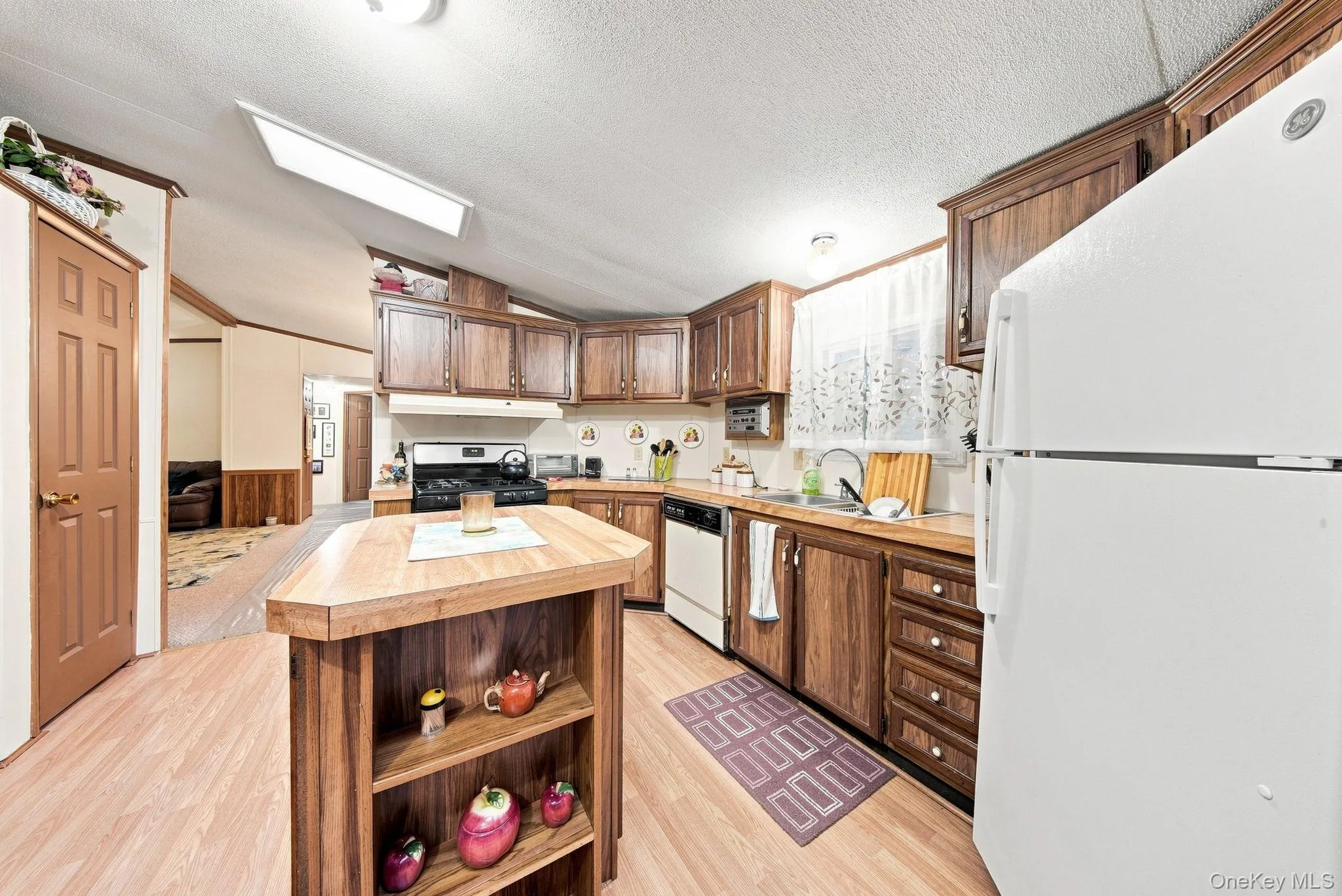 108 Leers Road, Lumberland, NY, 3 Bedrooms Bedrooms, 5 Rooms Rooms,2 BathroomsBathrooms,Residential,For Rent,Leers,0,1041370 108 Leers Road, Lumberland, NY, 3 Bedrooms Bedrooms, 5 Rooms Rooms,2 BathroomsBathrooms,Residential,For Rent,Leers,0,1041370