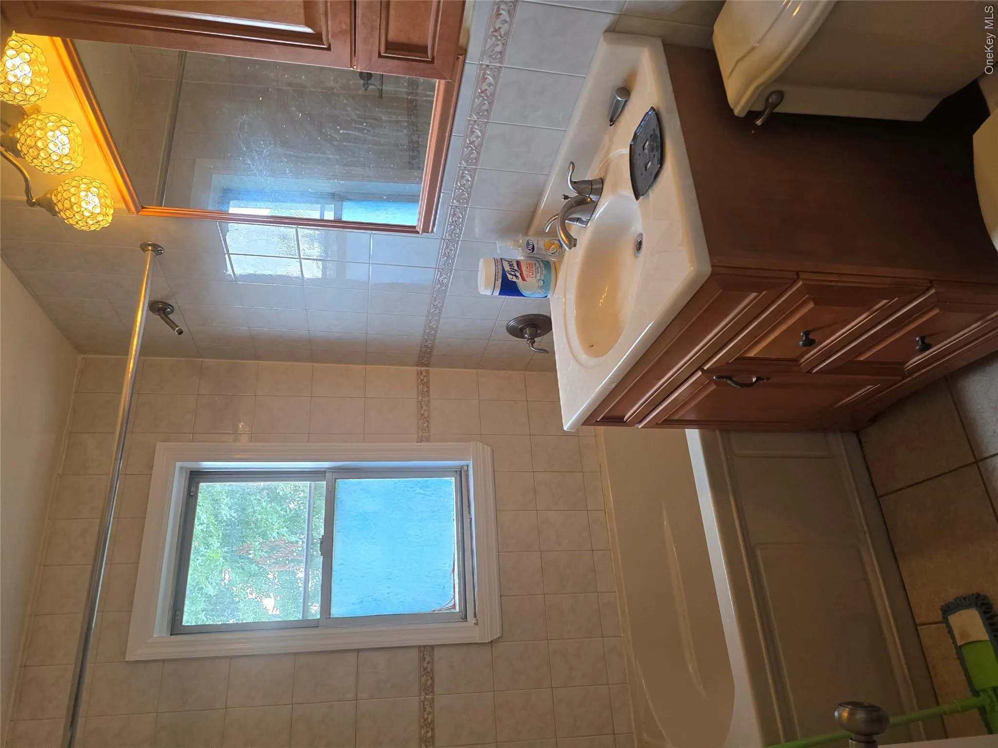 11428 175th Street, New York, NY, 4 Bedrooms Bedrooms, 7 Rooms Rooms,3 BathroomsBathrooms,Residential,For Rent,175th,0,1041375 11428 175th Street, New York, NY, 4 Bedrooms Bedrooms, 7 Rooms Rooms,3 BathroomsBathrooms,Residential,For Rent,175th,0,1041375