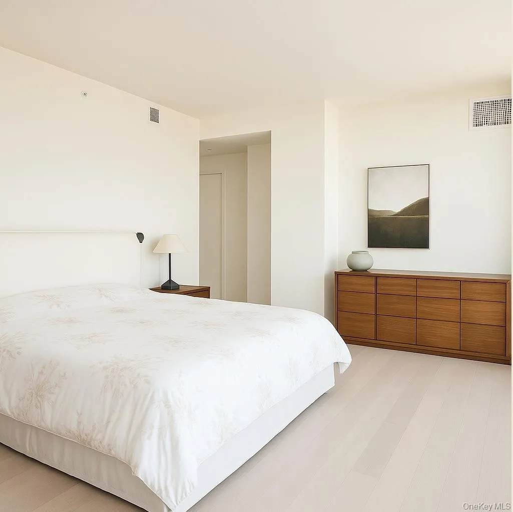 131-03 40th Road, New York, NY, 3 Bedrooms Bedrooms, 8 Rooms Rooms,3 BathroomsBathrooms,Residential Lease,For Rent,40th,0,1041383 131-03 40th Road, New York, NY, 3 Bedrooms Bedrooms, 8 Rooms Rooms,3 BathroomsBathrooms,Residential Lease,For Rent,40th,0,1041383