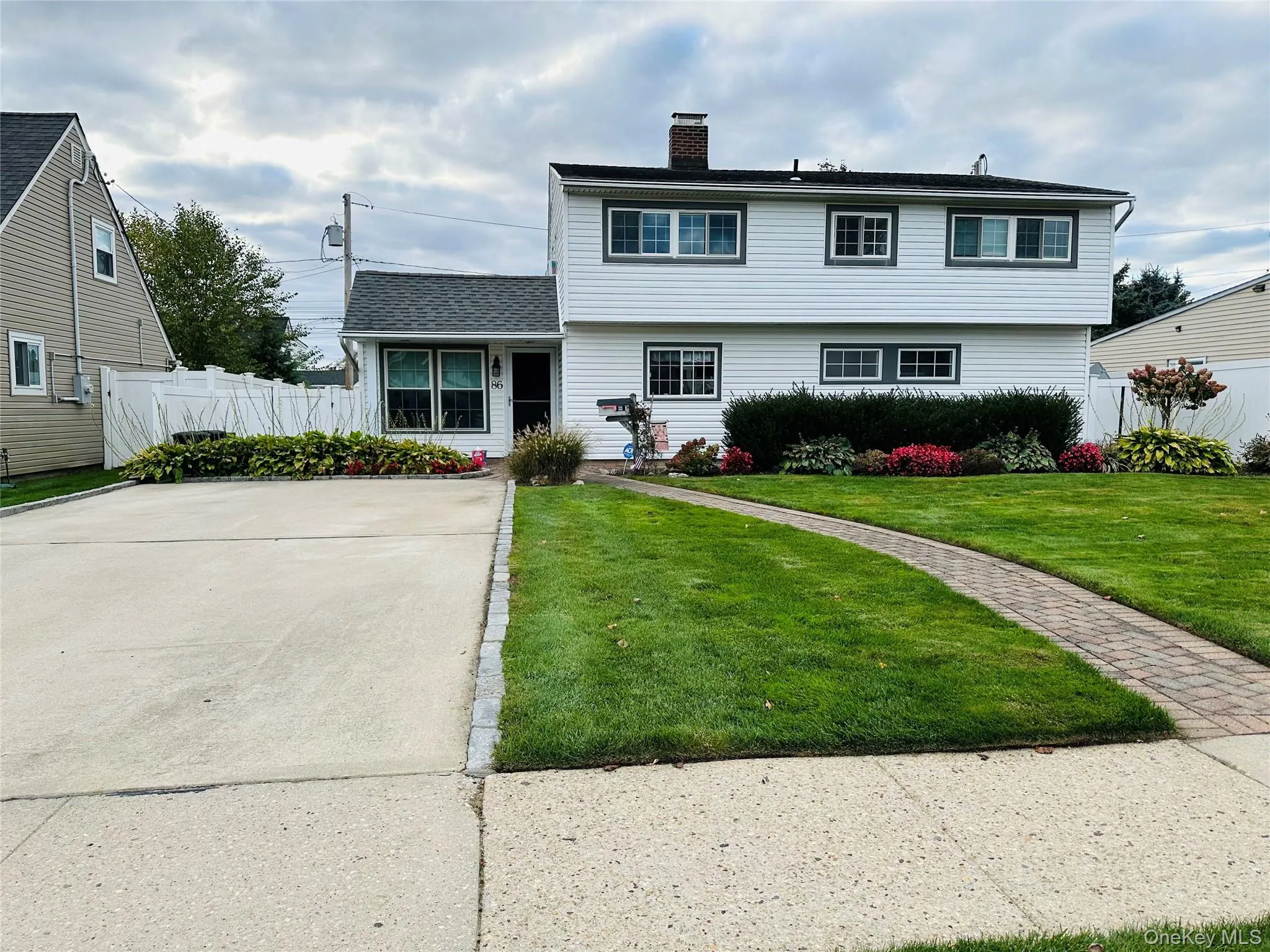 86 Shepherd Lane, Hempstead, NY, 5 Bedrooms Bedrooms, 11 Rooms Rooms,2 BathroomsBathrooms,Residential Lease,For Rent,Shepherd,0,1041388 86 Shepherd Lane, Hempstead, NY, 5 Bedrooms Bedrooms, 11 Rooms Rooms,2 BathroomsBathrooms,Residential Lease,For Rent,Shepherd,0,1041388