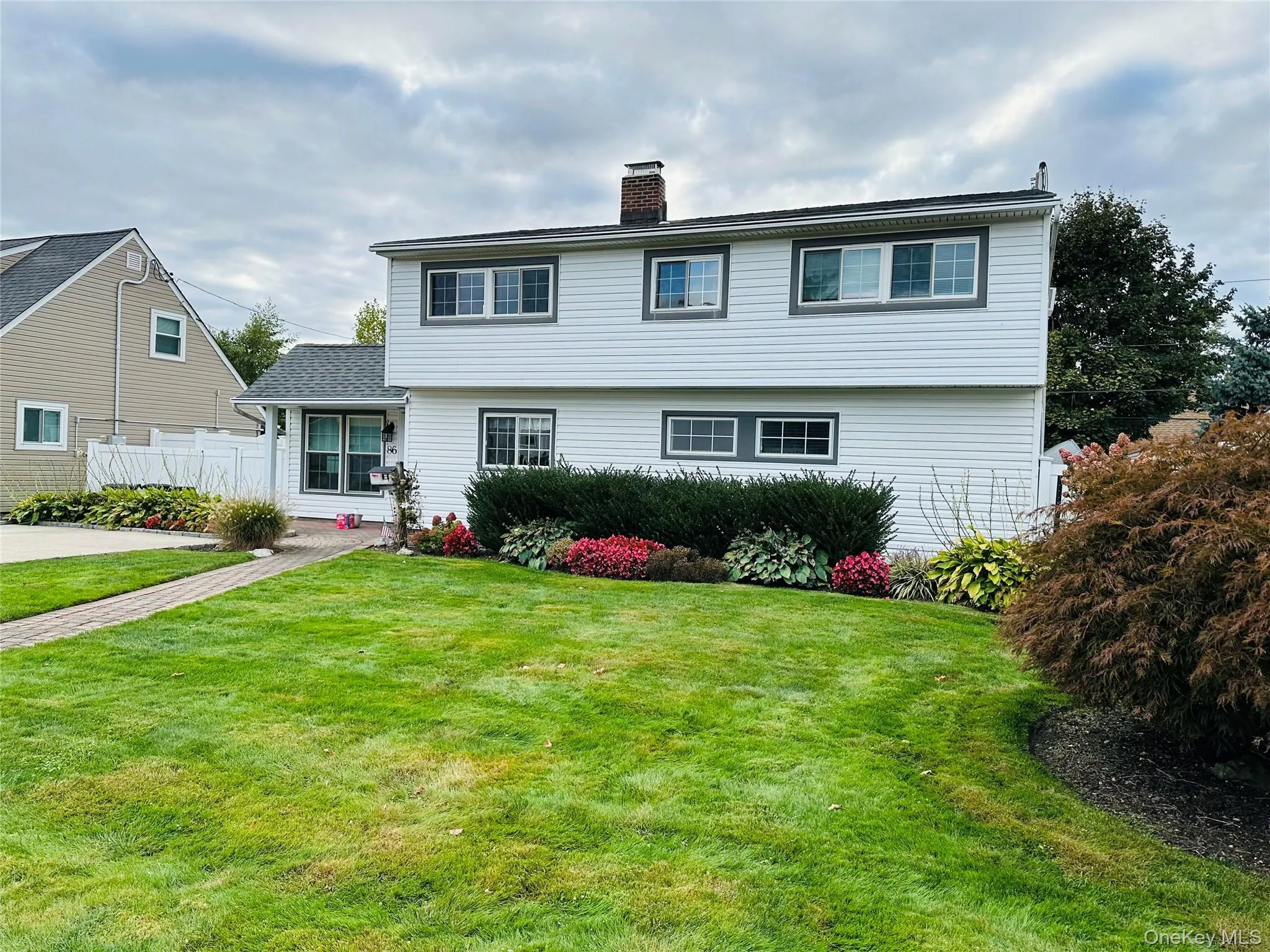 86 Shepherd Lane, Hempstead, NY, 5 Bedrooms Bedrooms, 11 Rooms Rooms,2 BathroomsBathrooms,Residential Lease,For Rent,Shepherd,0,1041388 86 Shepherd Lane, Hempstead, NY, 5 Bedrooms Bedrooms, 11 Rooms Rooms,2 BathroomsBathrooms,Residential Lease,For Rent,Shepherd,0,1041388