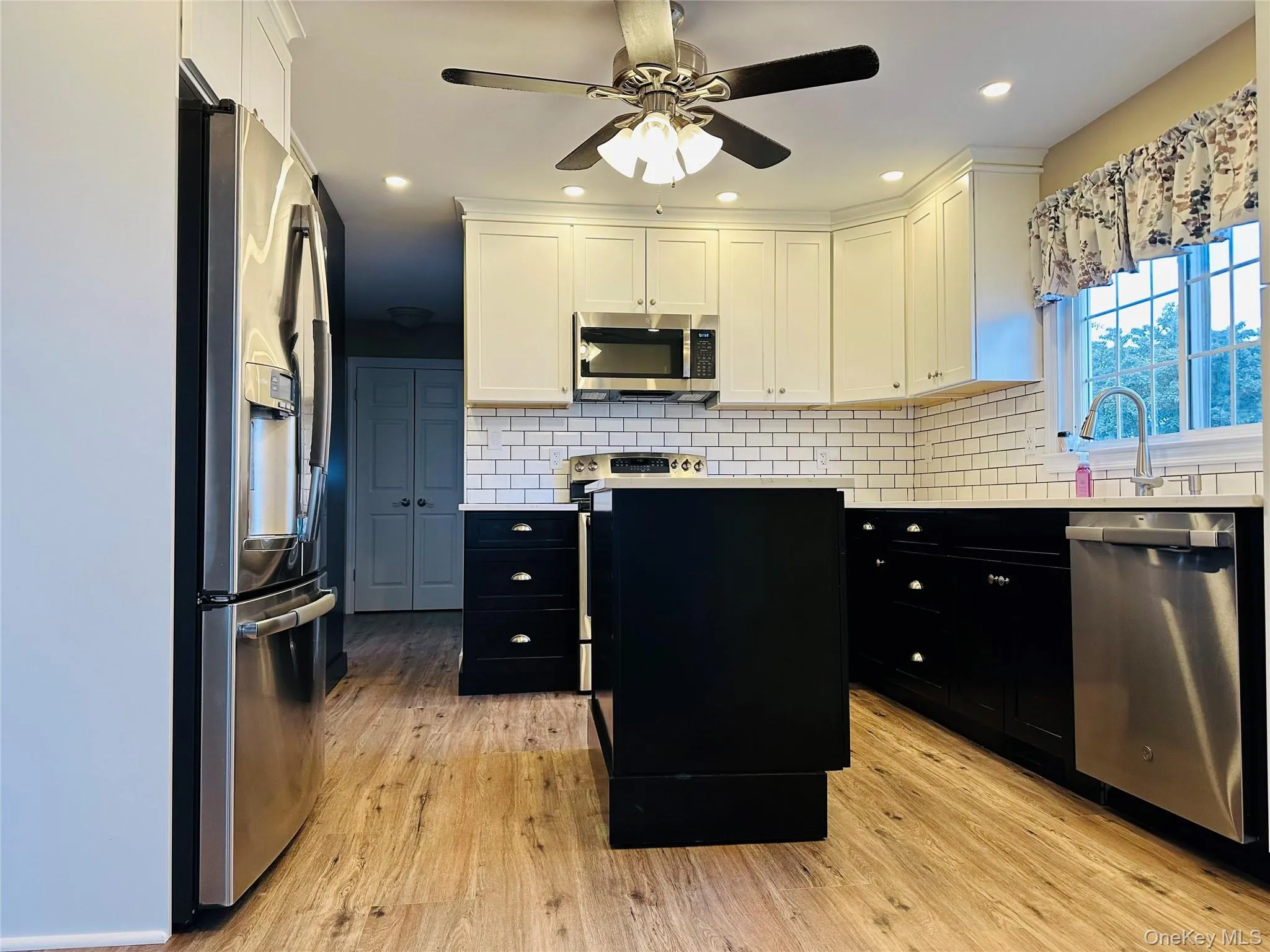 86 Shepherd Lane, Hempstead, NY, 5 Bedrooms Bedrooms, 11 Rooms Rooms,2 BathroomsBathrooms,Residential Lease,For Rent,Shepherd,0,1041388 86 Shepherd Lane, Hempstead, NY, 5 Bedrooms Bedrooms, 11 Rooms Rooms,2 BathroomsBathrooms,Residential Lease,For Rent,Shepherd,0,1041388