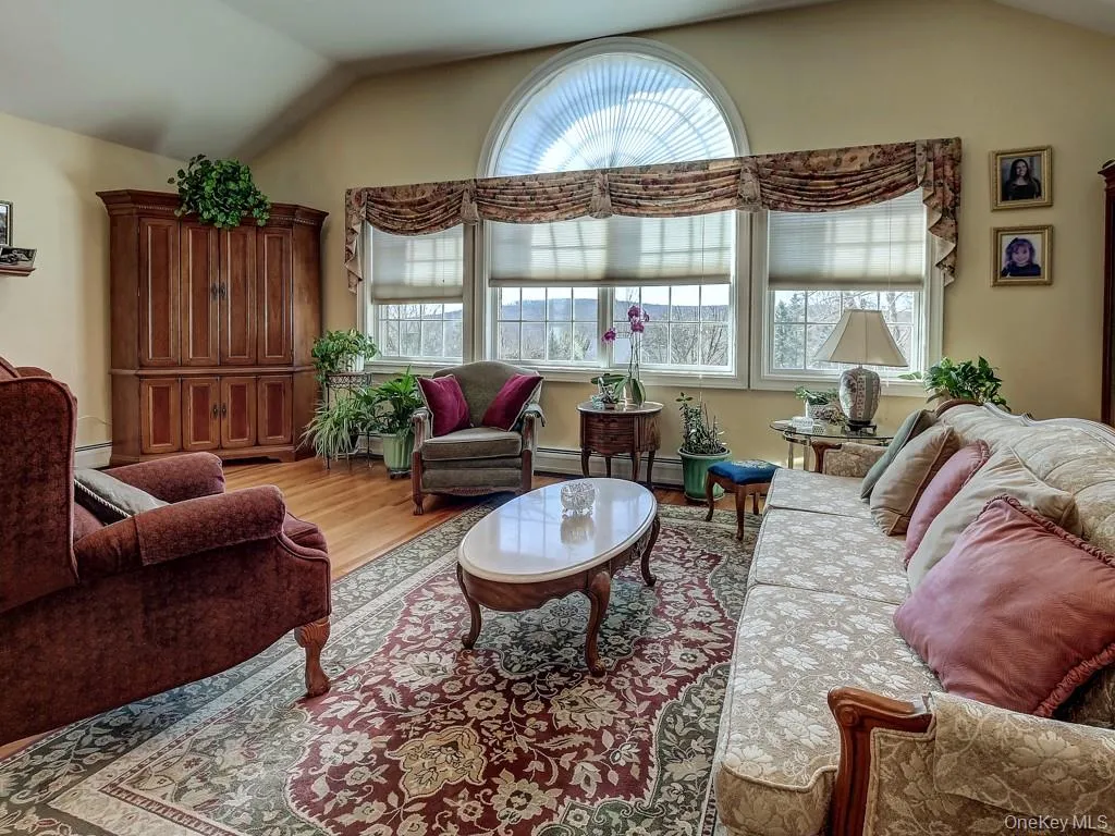 17 Constitution Court, Tuxedo, NY, 5 Bedrooms Bedrooms, 17 Rooms Rooms,4 BathroomsBathrooms,Residential,For Rent,Constitution,0,1041395 17 Constitution Court, Tuxedo, NY, 5 Bedrooms Bedrooms, 17 Rooms Rooms,4 BathroomsBathrooms,Residential,For Rent,Constitution,0,1041395