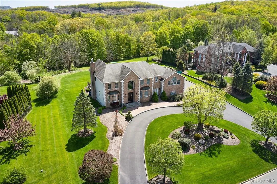 17 Constitution Court, Tuxedo, NY, 5 Bedrooms Bedrooms, 17 Rooms Rooms,4 BathroomsBathrooms,Residential,For Rent,Constitution,0,1041395 17 Constitution Court, Tuxedo, NY, 5 Bedrooms Bedrooms, 17 Rooms Rooms,4 BathroomsBathrooms,Residential,For Rent,Constitution,0,1041395