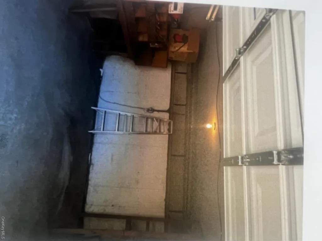 Attached-no entry to house Attached-no entry to house