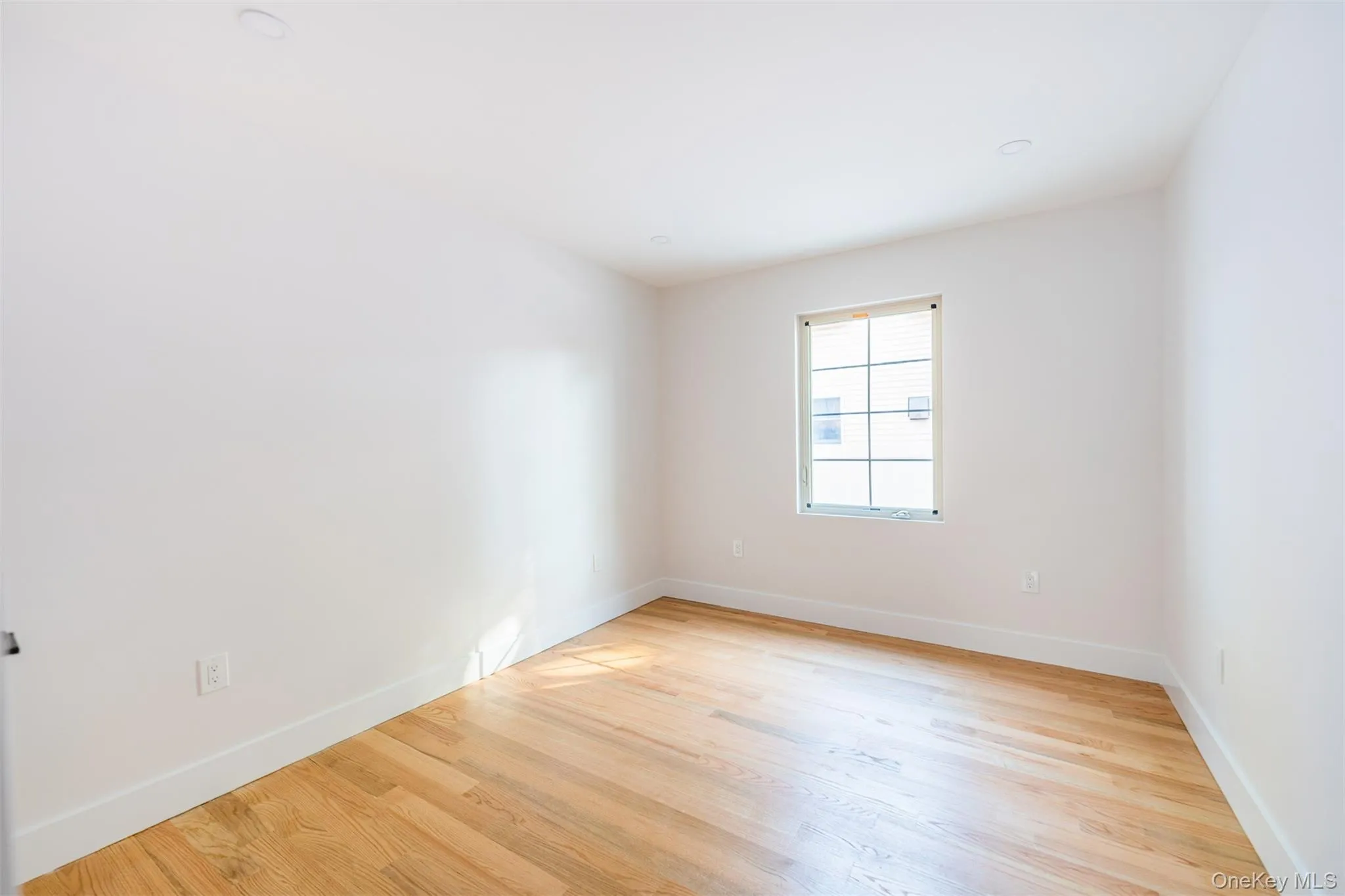 157-44 20th Road, New York, NY, 3 Bedrooms Bedrooms, 5 Rooms Rooms,2 BathroomsBathrooms,Residential Lease,For Rent,20th,0,1041397 157-44 20th Road, New York, NY, 3 Bedrooms Bedrooms, 5 Rooms Rooms,2 BathroomsBathrooms,Residential Lease,For Rent,20th,0,1041397