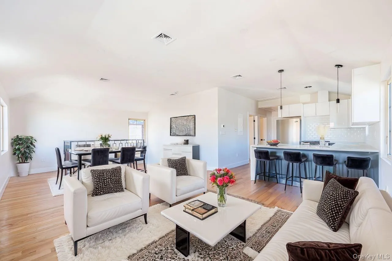 157-44 20th Road, New York, NY, 3 Bedrooms Bedrooms, 5 Rooms Rooms,2 BathroomsBathrooms,Residential Lease,For Rent,20th,0,1041397 157-44 20th Road, New York, NY, 3 Bedrooms Bedrooms, 5 Rooms Rooms,2 BathroomsBathrooms,Residential Lease,For Rent,20th,0,1041397