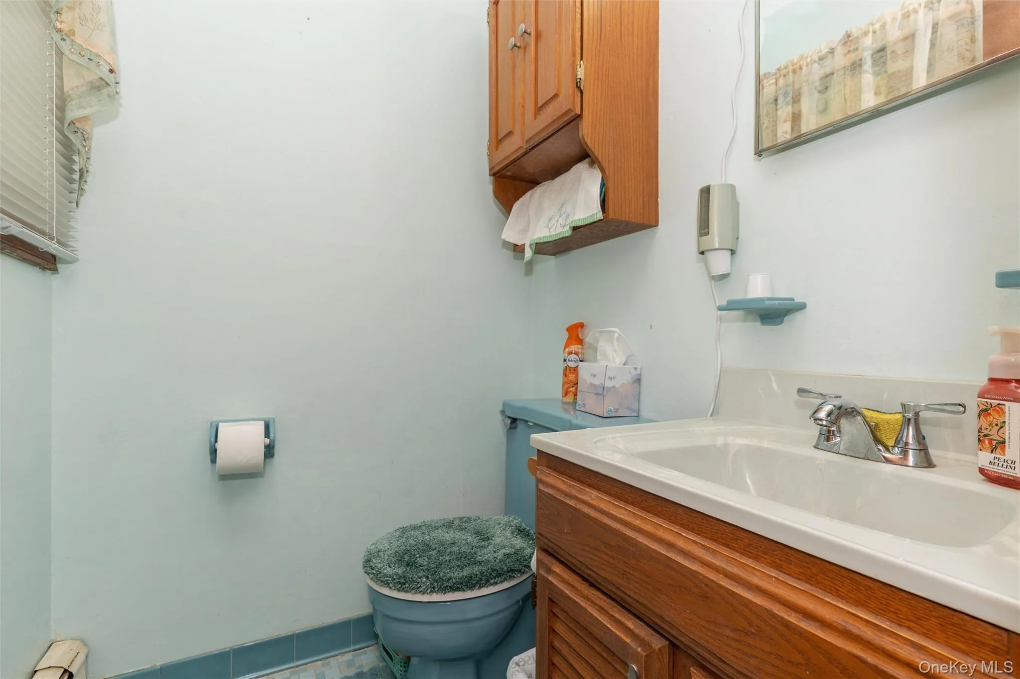 The primary bathroom is updated and conveniently located! The primary bathroom is updated and conveniently located!