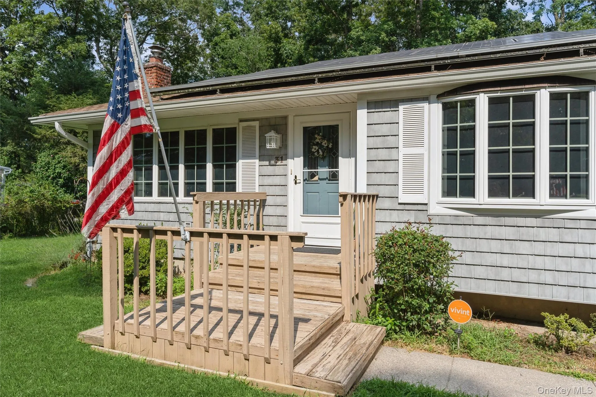 The easy-access front porch provides a welcoming transition into this great opportunity! The easy-access front porch provides a welcoming transition into this great opportunity!