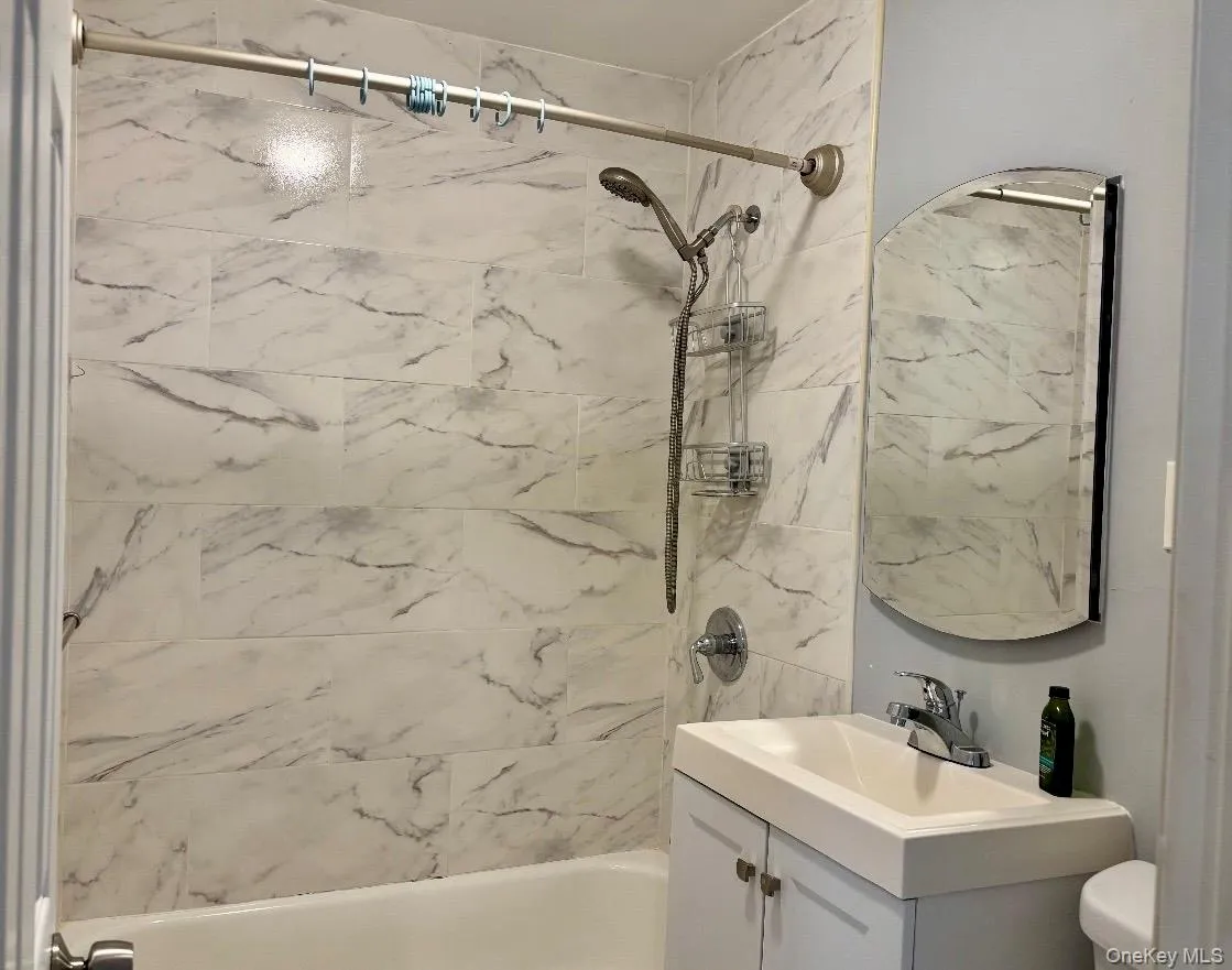 980 Thomas Place, Hempstead, NY, 2 Bedroom Bedrooms, 5 Room Rooms,1 BathroomBathrooms,Residential Lease,For Rent,Thomas,0,1041401 980 Thomas Place, Hempstead, NY, 2 Bedroom Bedrooms, 5 Room Rooms,1 BathroomBathrooms,Residential Lease,For Rent,Thomas,0,1041401