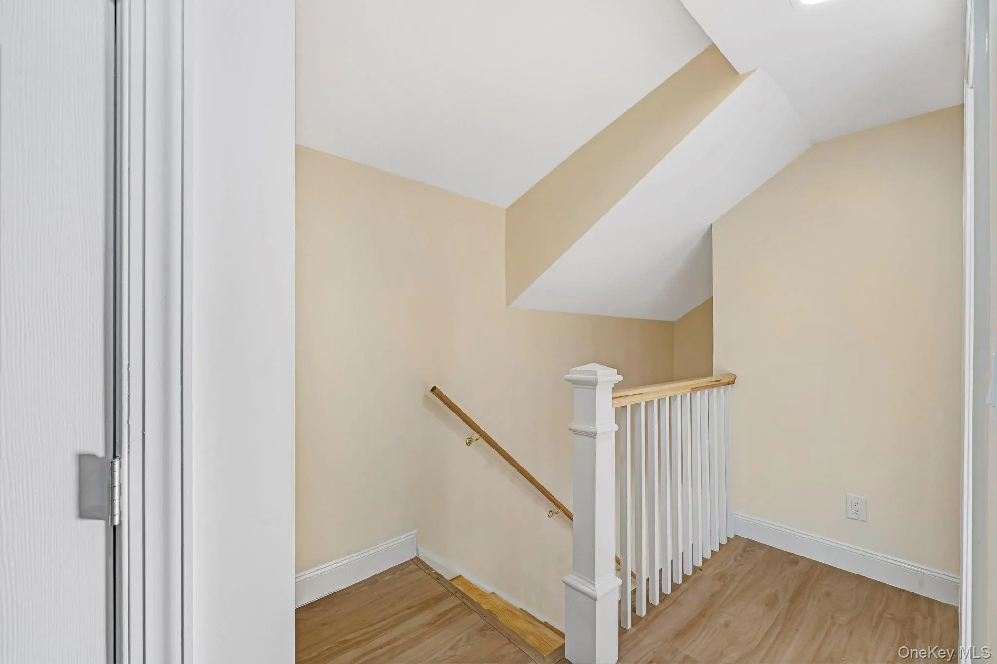 5 Grant Avenue, Peekskill, NY, 3 Bedrooms Bedrooms, 6 Rooms Rooms,1 BathroomBathrooms,Residential Lease,For Rent,Grant,0,1041402 5 Grant Avenue, Peekskill, NY, 3 Bedrooms Bedrooms, 6 Rooms Rooms,1 BathroomBathrooms,Residential Lease,For Rent,Grant,0,1041402