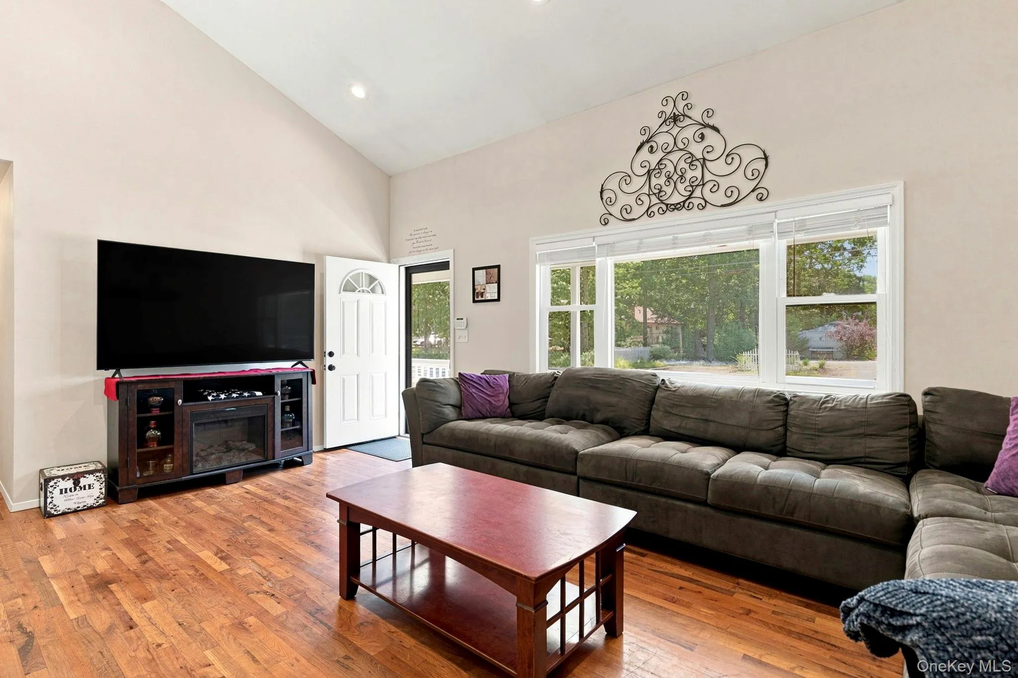 29 Moriches Middle Island Road, Brookhaven, NY, 3 Bedrooms Bedrooms, 6 Rooms Rooms,2 BathroomsBathrooms,Residential,For Rent,Moriches Middle Island,0,1041404 29 Moriches Middle Island Road, Brookhaven, NY, 3 Bedrooms Bedrooms, 6 Rooms Rooms,2 BathroomsBathrooms,Residential,For Rent,Moriches Middle Island,0,1041404