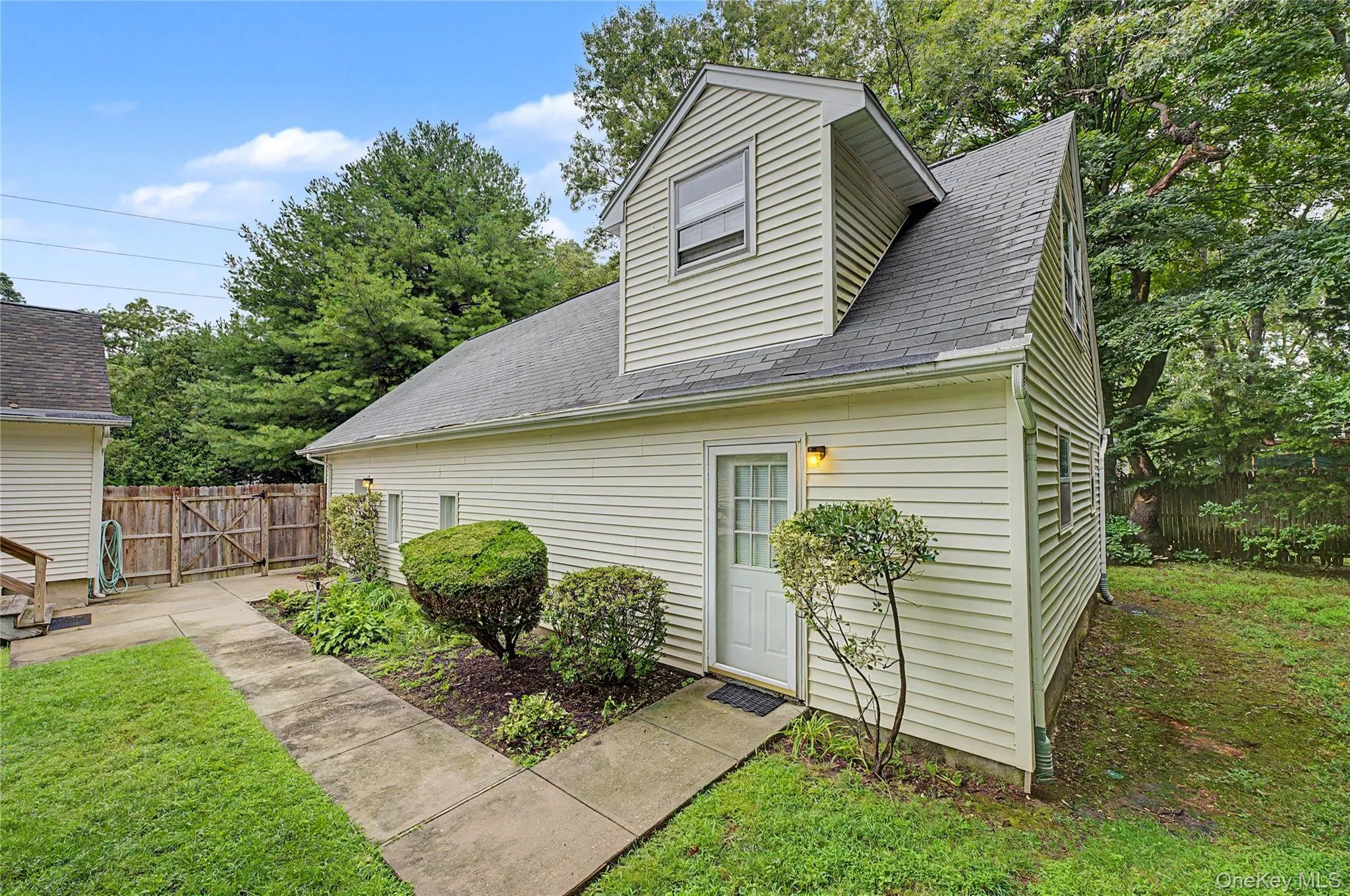 87 Daly Road, Huntington, NY, 2 Bedrooms Bedrooms, 5 Rooms Rooms,2 BathroomsBathrooms,Residential,For Rent,Daly,0,1041408 87 Daly Road, Huntington, NY, 2 Bedrooms Bedrooms, 5 Rooms Rooms,2 BathroomsBathrooms,Residential,For Rent,Daly,0,1041408