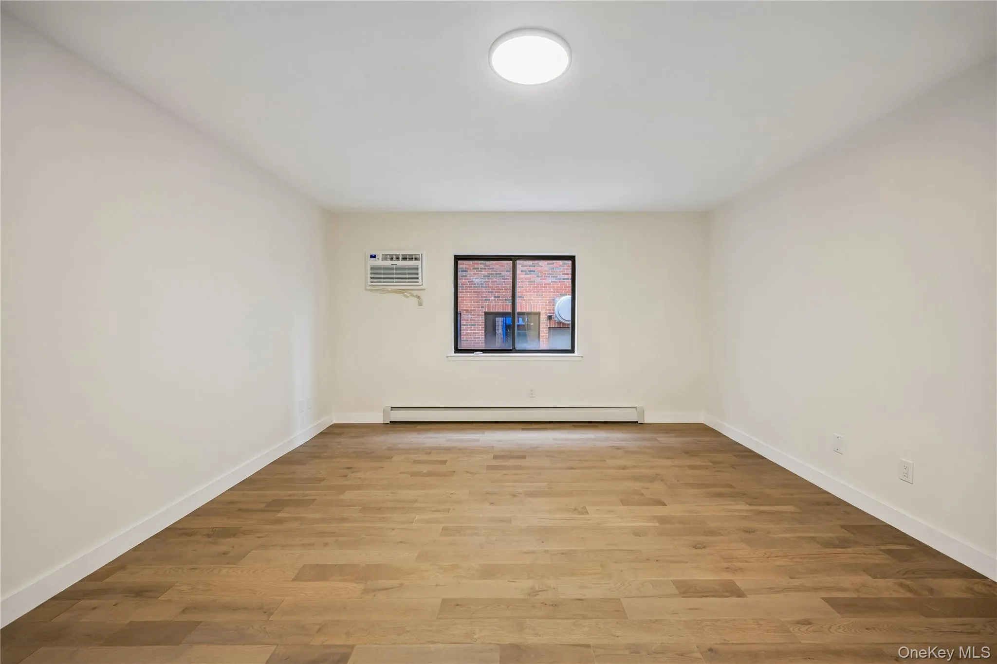 14726 Roosevelt Avenue, New York, NY, 3 Bedrooms Bedrooms, 6 Rooms Rooms,2 BathroomsBathrooms,Residential,For Rent,Roosevelt,0,1041410 14726 Roosevelt Avenue, New York, NY, 3 Bedrooms Bedrooms, 6 Rooms Rooms,2 BathroomsBathrooms,Residential,For Rent,Roosevelt,0,1041410