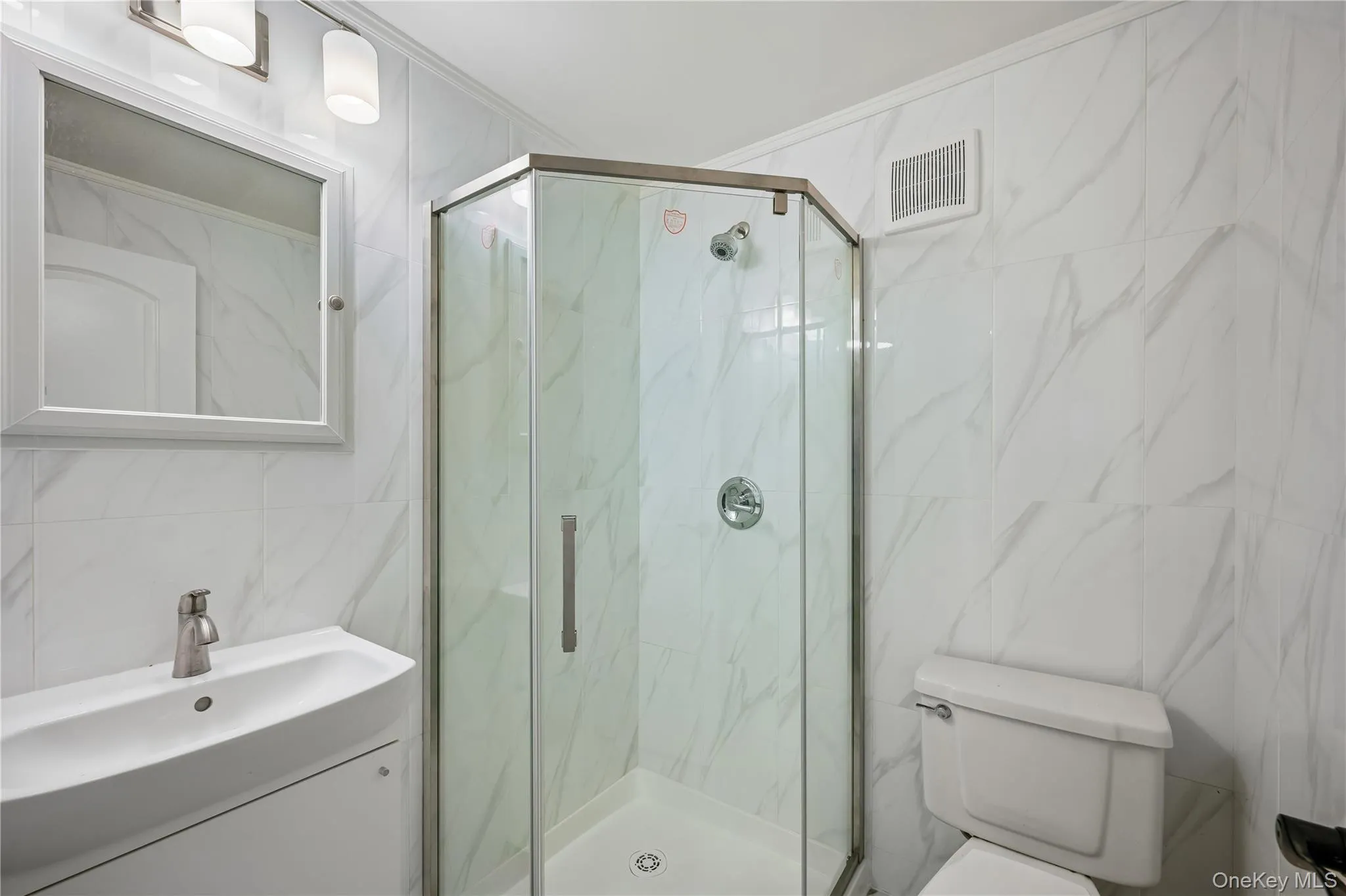 14726 Roosevelt Avenue, New York, NY, 3 Bedrooms Bedrooms, 6 Rooms Rooms,2 BathroomsBathrooms,Residential,For Rent,Roosevelt,0,1041410 14726 Roosevelt Avenue, New York, NY, 3 Bedrooms Bedrooms, 6 Rooms Rooms,2 BathroomsBathrooms,Residential,For Rent,Roosevelt,0,1041410