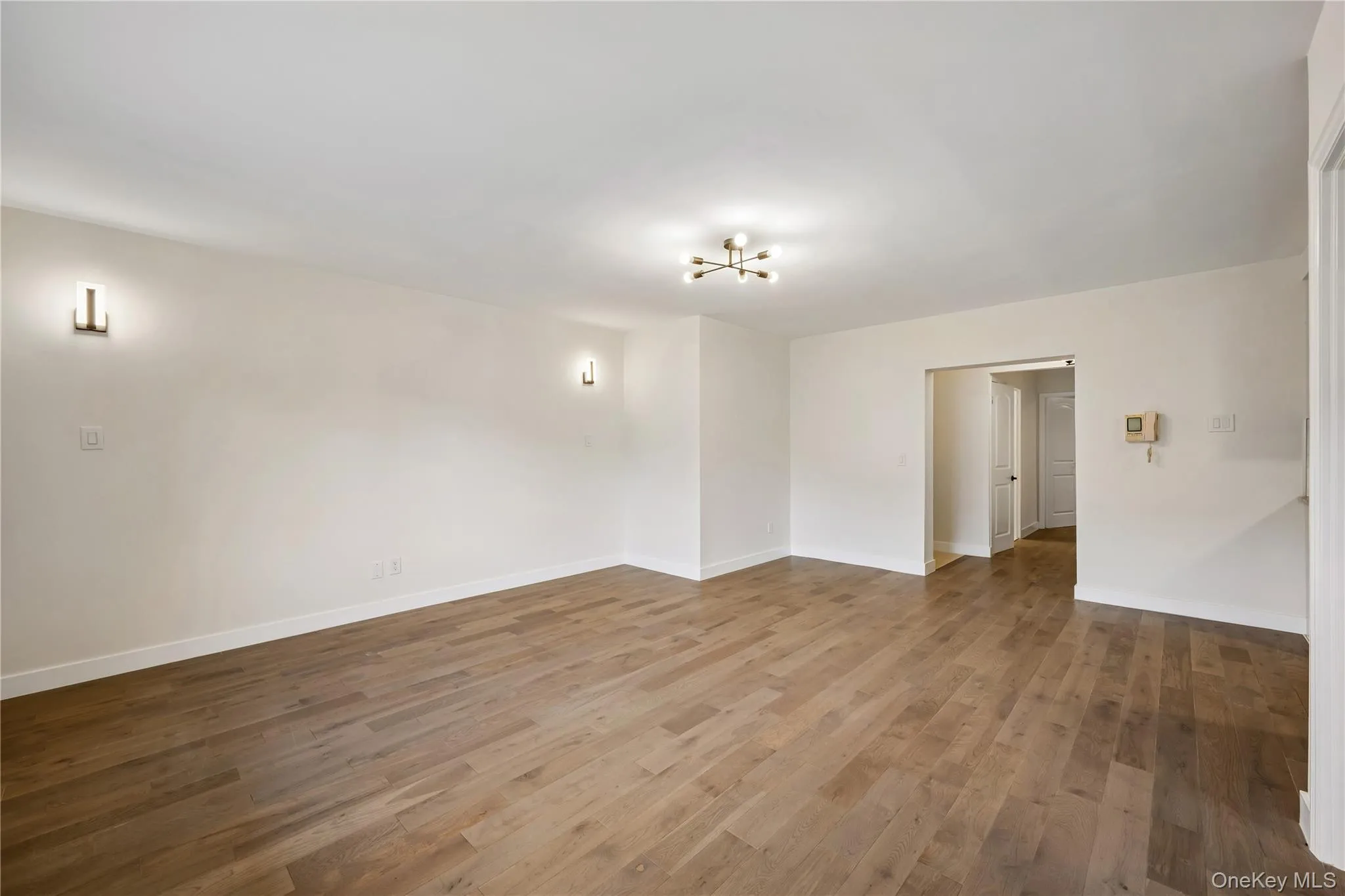 14726 Roosevelt Avenue, New York, NY, 3 Bedrooms Bedrooms, 6 Rooms Rooms,2 BathroomsBathrooms,Residential,For Rent,Roosevelt,0,1041410 14726 Roosevelt Avenue, New York, NY, 3 Bedrooms Bedrooms, 6 Rooms Rooms,2 BathroomsBathrooms,Residential,For Rent,Roosevelt,0,1041410