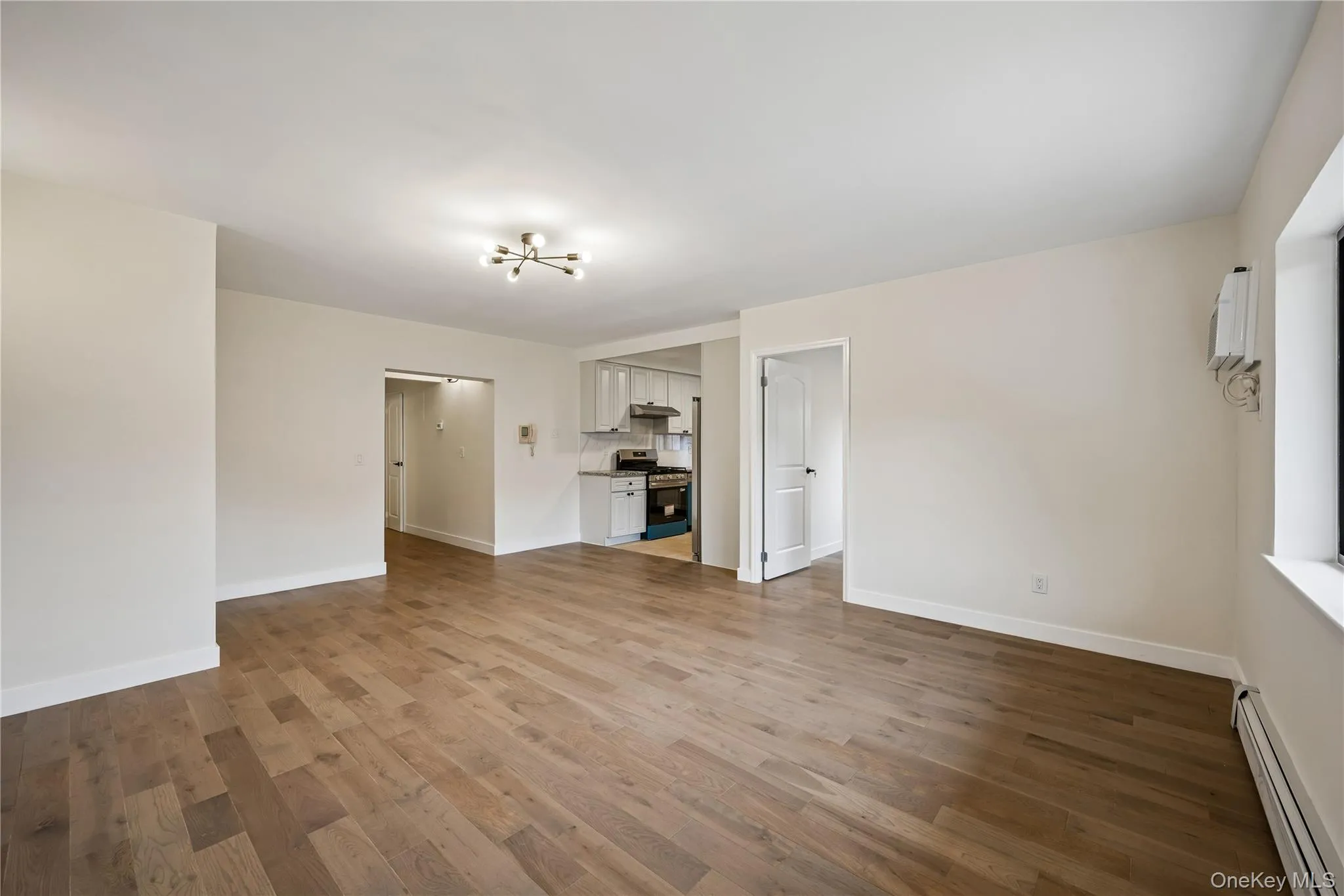 14726 Roosevelt Avenue, New York, NY, 3 Bedrooms Bedrooms, 6 Rooms Rooms,2 BathroomsBathrooms,Residential,For Rent,Roosevelt,0,1041410 14726 Roosevelt Avenue, New York, NY, 3 Bedrooms Bedrooms, 6 Rooms Rooms,2 BathroomsBathrooms,Residential,For Rent,Roosevelt,0,1041410