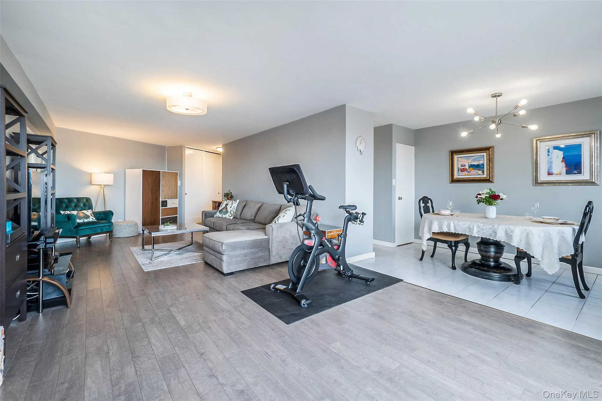 85-15 Main Street, New York, NY, 4 Bedrooms Bedrooms, 9 Rooms Rooms,2 BathroomsBathrooms,Residential,For Rent,Main,0,1041418 85-15 Main Street, New York, NY, 4 Bedrooms Bedrooms, 9 Rooms Rooms,2 BathroomsBathrooms,Residential,For Rent,Main,0,1041418