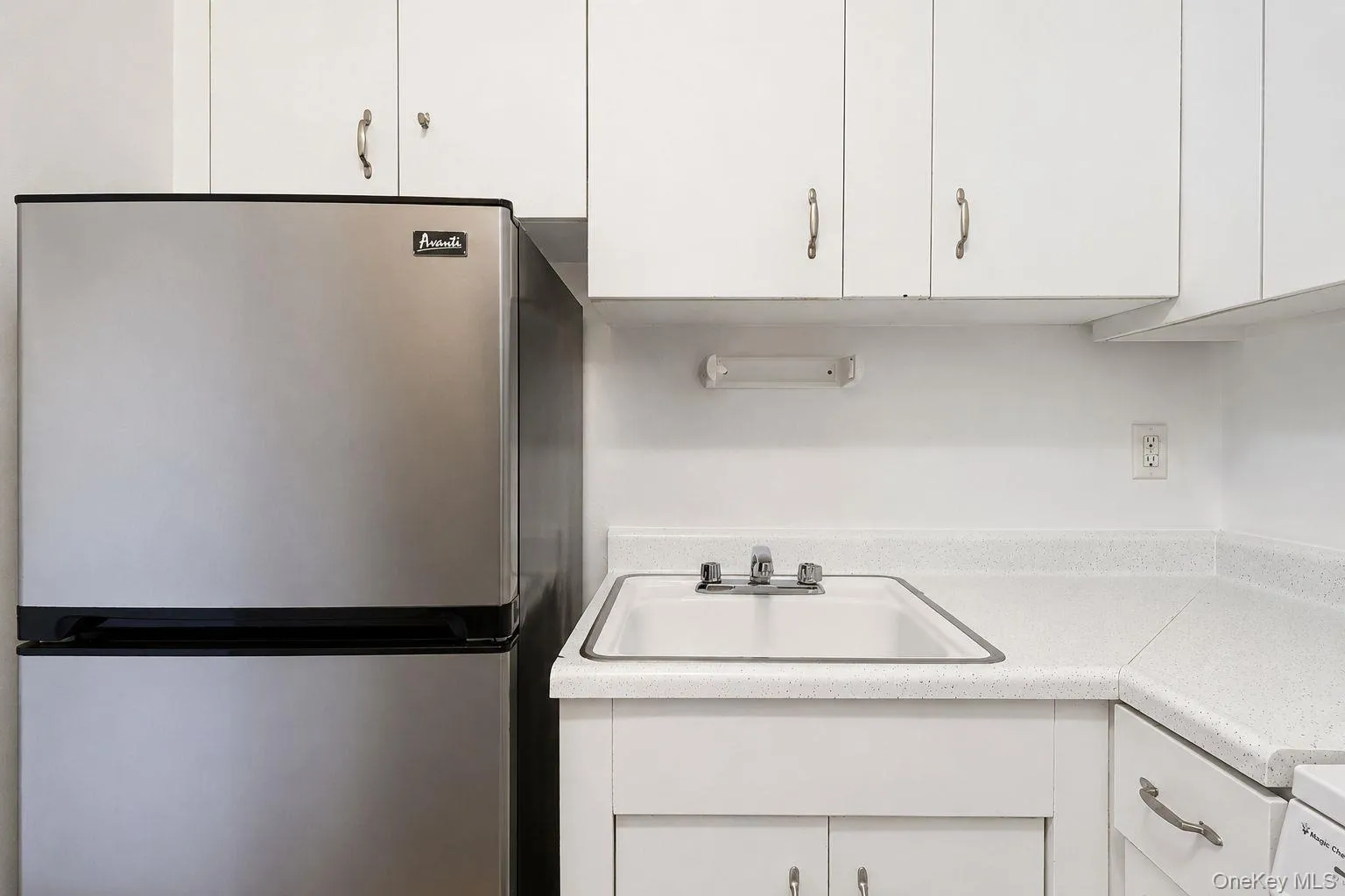 59-30 108th Street, New York, NY, 1 Bedroom Bedrooms, 5 Rooms Rooms,1 BathroomBathrooms,Residential,For Rent,108th,0,1041421 59-30 108th Street, New York, NY, 1 Bedroom Bedrooms, 5 Rooms Rooms,1 BathroomBathrooms,Residential,For Rent,108th,0,1041421