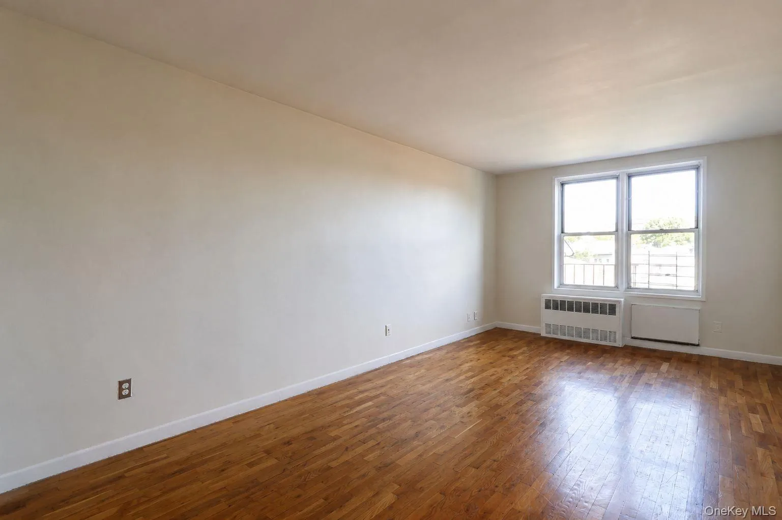 59-30 108th Street, New York, NY, 1 Bedroom Bedrooms, 5 Rooms Rooms,1 BathroomBathrooms,Residential,For Rent,108th,0,1041421 59-30 108th Street, New York, NY, 1 Bedroom Bedrooms, 5 Rooms Rooms,1 BathroomBathrooms,Residential,For Rent,108th,0,1041421