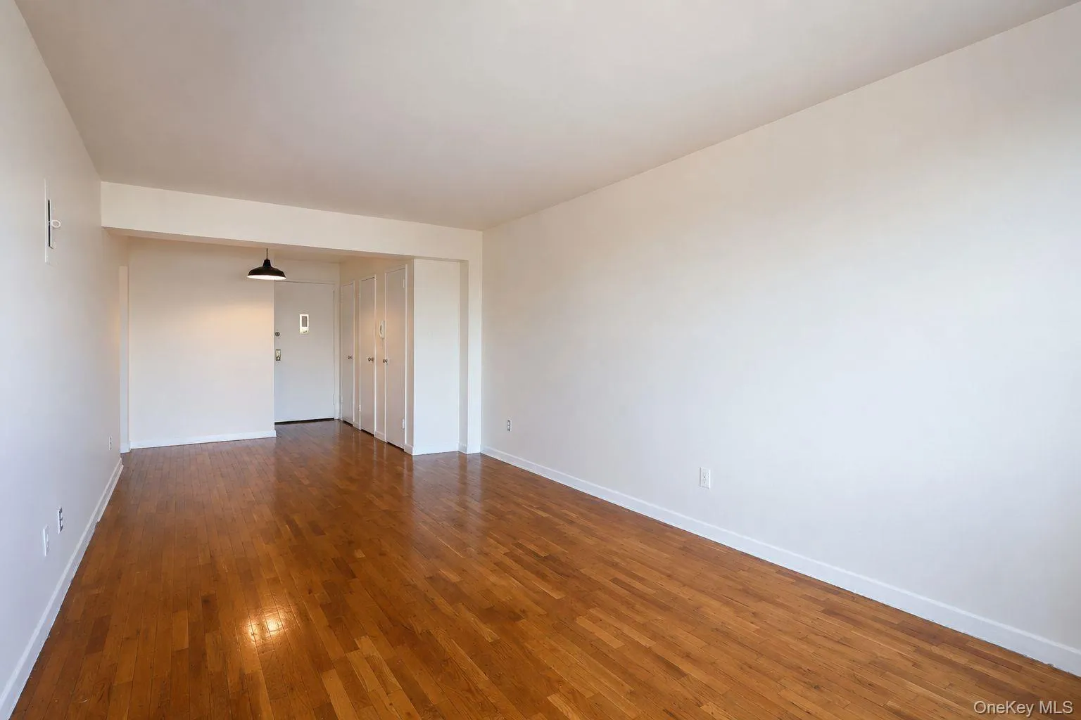 59-30 108th Street, New York, NY, 1 Bedroom Bedrooms, 5 Rooms Rooms,1 BathroomBathrooms,Residential,For Rent,108th,0,1041421 59-30 108th Street, New York, NY, 1 Bedroom Bedrooms, 5 Rooms Rooms,1 BathroomBathrooms,Residential,For Rent,108th,0,1041421