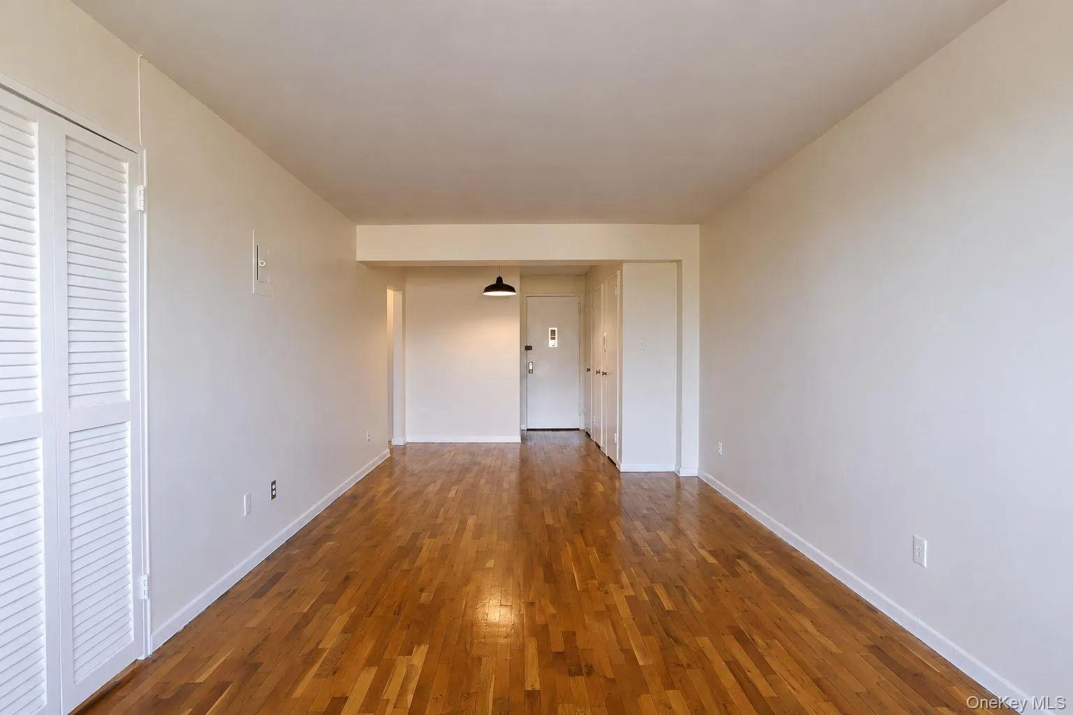 59-30 108th Street, New York, NY, 1 Bedroom Bedrooms, 5 Rooms Rooms,1 BathroomBathrooms,Residential,For Rent,108th,0,1041421 59-30 108th Street, New York, NY, 1 Bedroom Bedrooms, 5 Rooms Rooms,1 BathroomBathrooms,Residential,For Rent,108th,0,1041421