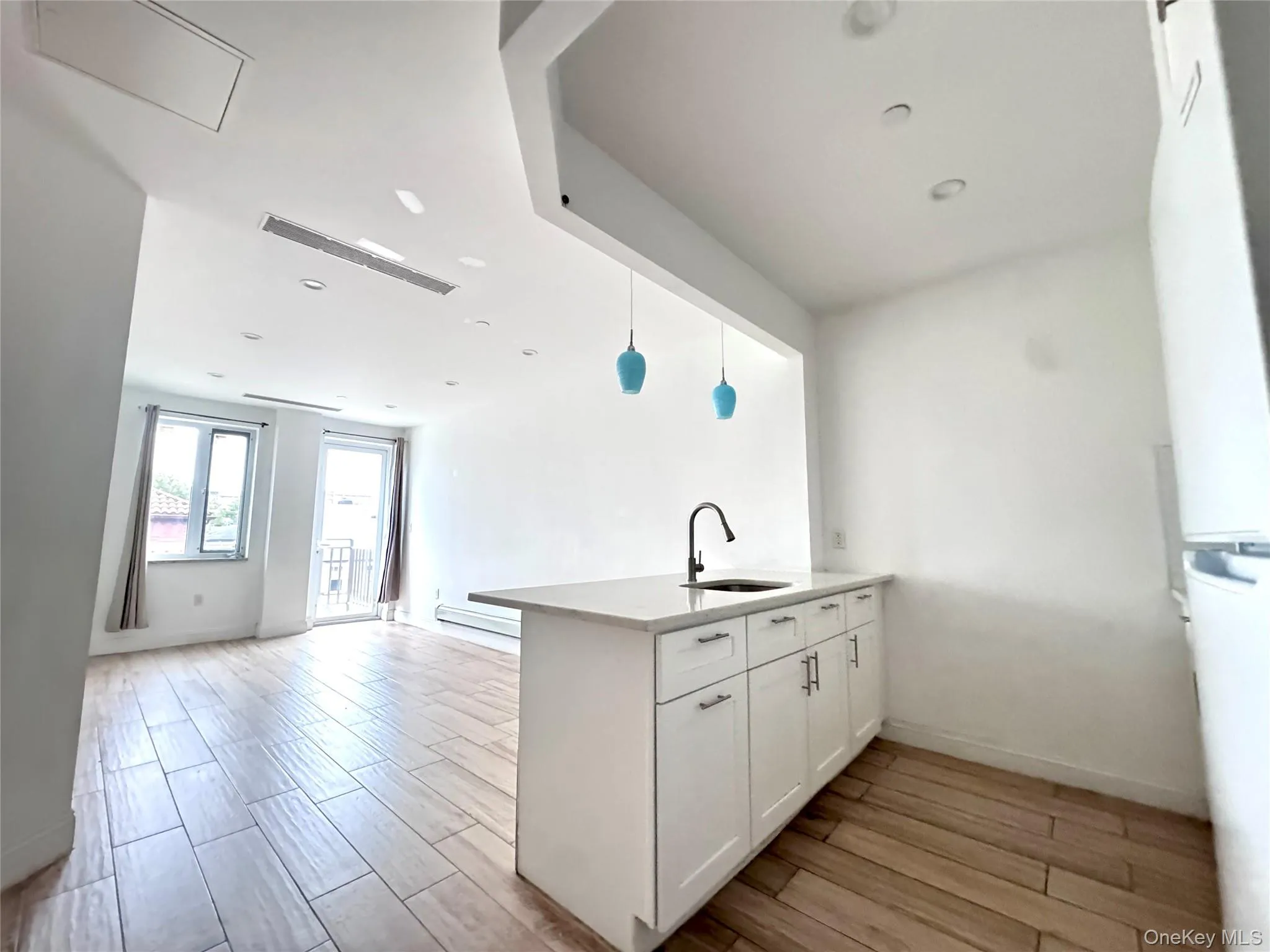 136-20 Booth Memorial Avenue, New York, NY, 2 Bedrooms Bedrooms, 5 Rooms Rooms,2 BathroomsBathrooms,Residential,For Rent,Booth Memorial,0,1041423 136-20 Booth Memorial Avenue, New York, NY, 2 Bedrooms Bedrooms, 5 Rooms Rooms,2 BathroomsBathrooms,Residential,For Rent,Booth Memorial,0,1041423