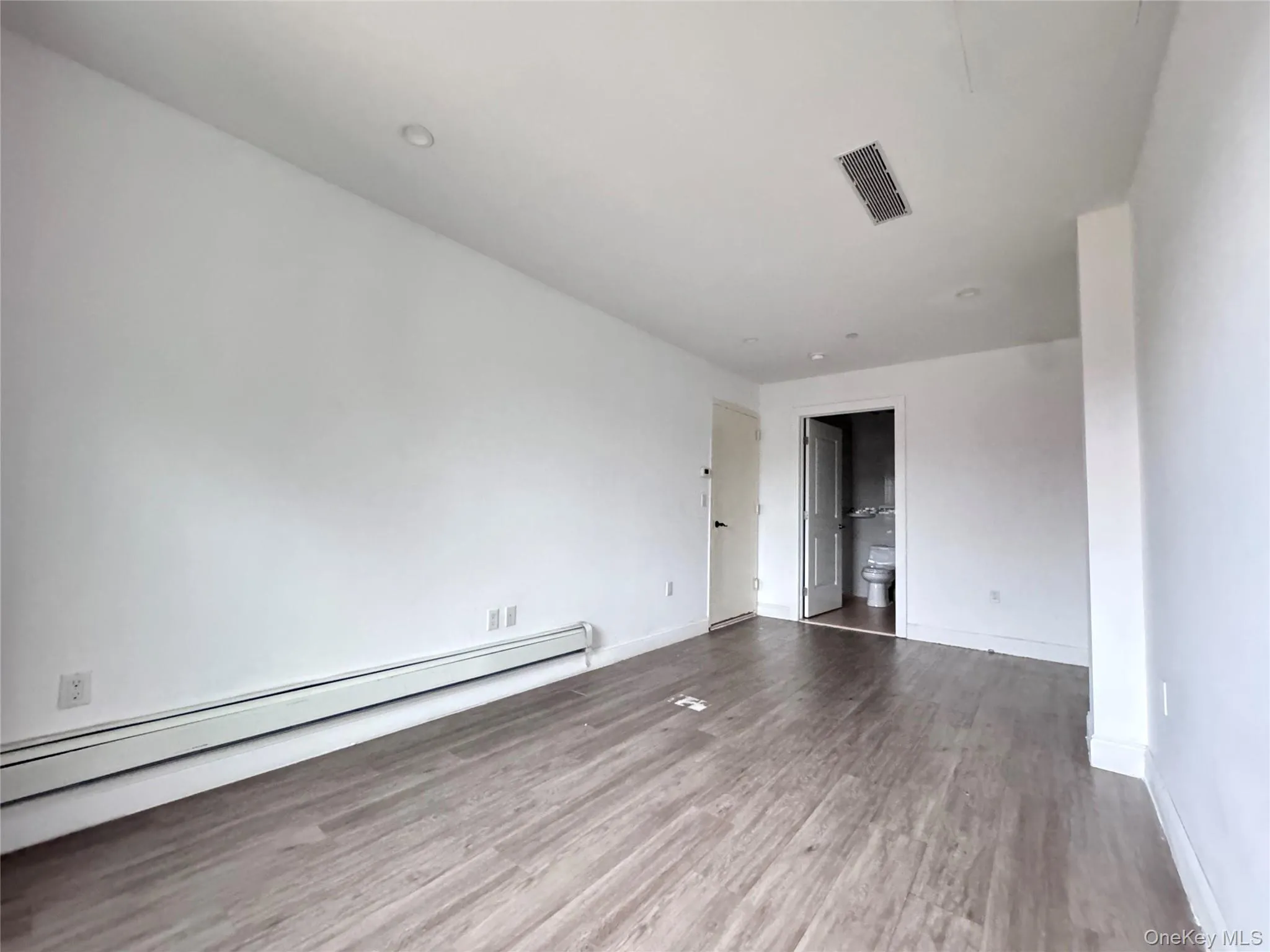 136-20 Booth Memorial Avenue, New York, NY, 2 Bedrooms Bedrooms, 5 Rooms Rooms,2 BathroomsBathrooms,Residential,For Rent,Booth Memorial,0,1041423 136-20 Booth Memorial Avenue, New York, NY, 2 Bedrooms Bedrooms, 5 Rooms Rooms,2 BathroomsBathrooms,Residential,For Rent,Booth Memorial,0,1041423