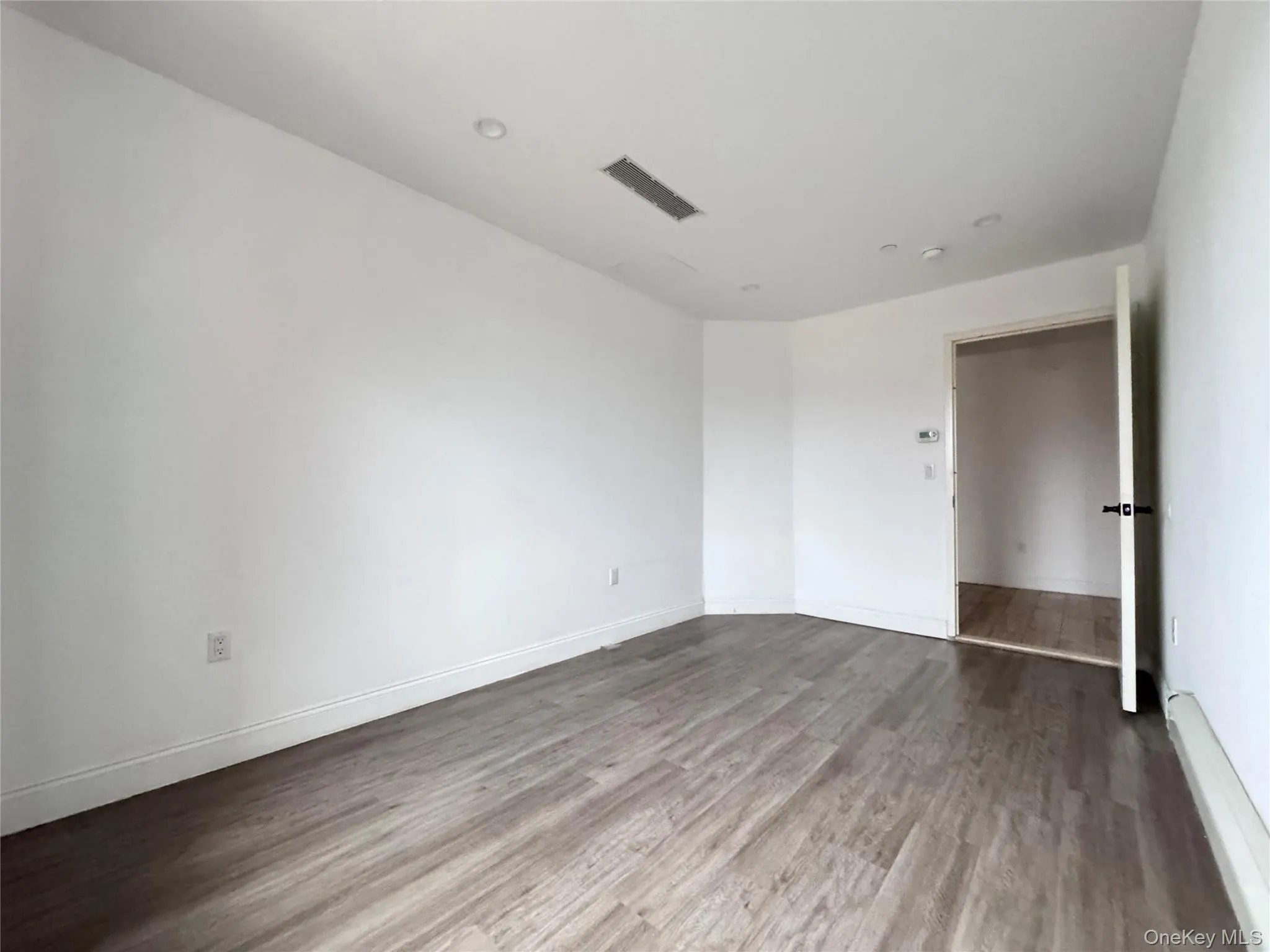 136-20 Booth Memorial Avenue, New York, NY, 2 Bedrooms Bedrooms, 5 Rooms Rooms,2 BathroomsBathrooms,Residential,For Rent,Booth Memorial,0,1041423 136-20 Booth Memorial Avenue, New York, NY, 2 Bedrooms Bedrooms, 5 Rooms Rooms,2 BathroomsBathrooms,Residential,For Rent,Booth Memorial,0,1041423