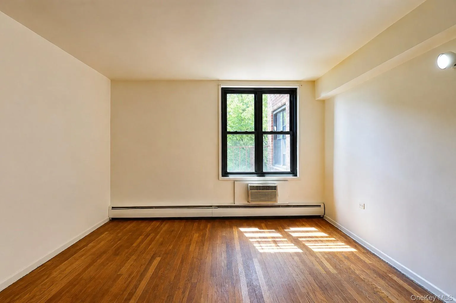 99-35 59th Avenue, New York, NY, 2 Bedrooms Bedrooms, 6 Rooms Rooms,1 BathroomBathrooms,Residential,For Rent,59th,0,1041424 99-35 59th Avenue, New York, NY, 2 Bedrooms Bedrooms, 6 Rooms Rooms,1 BathroomBathrooms,Residential,For Rent,59th,0,1041424