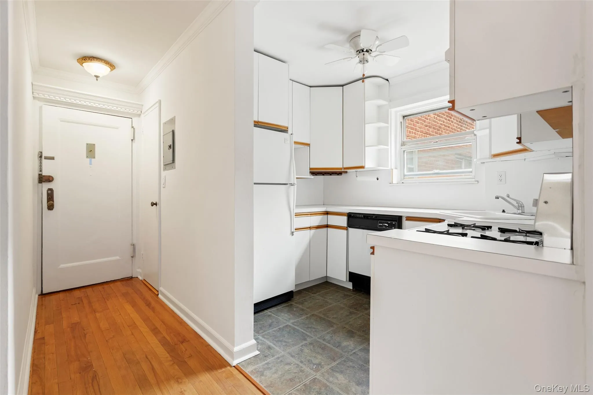 320 Broadway, Greenburgh, NY, 1 Bedroom Bedrooms, 4 Rooms Rooms,1 BathroomBathrooms,Residential,For Rent,Broadway,0,1041425 320 Broadway, Greenburgh, NY, 1 Bedroom Bedrooms, 4 Rooms Rooms,1 BathroomBathrooms,Residential,For Rent,Broadway,0,1041425