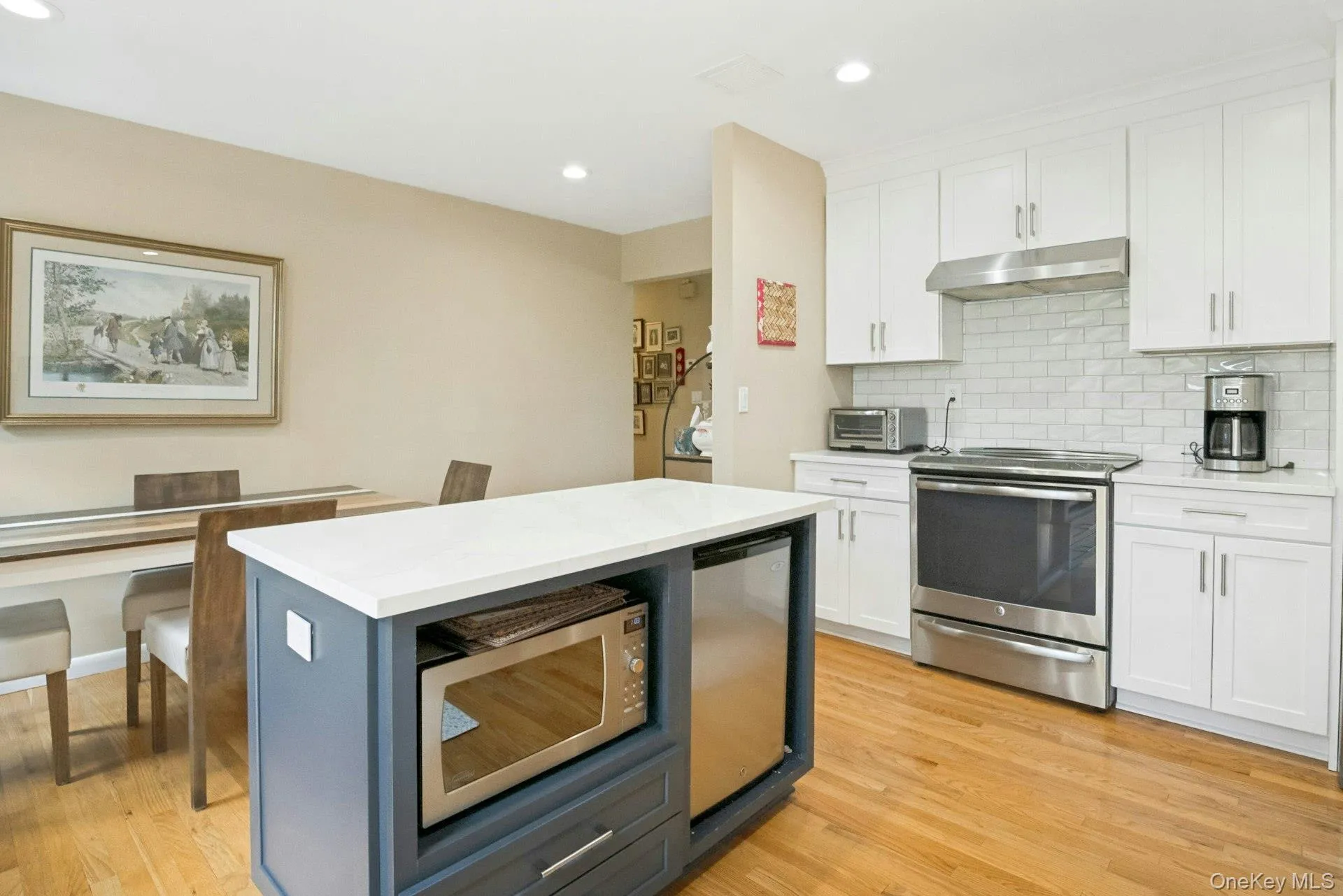 2 Lakeview Avenue, Cortlandt, NY, 4 Bedrooms Bedrooms, 10 Rooms Rooms,2 BathroomsBathrooms,Residential,For Rent,Lakeview,0,1041426 2 Lakeview Avenue, Cortlandt, NY, 4 Bedrooms Bedrooms, 10 Rooms Rooms,2 BathroomsBathrooms,Residential,For Rent,Lakeview,0,1041426