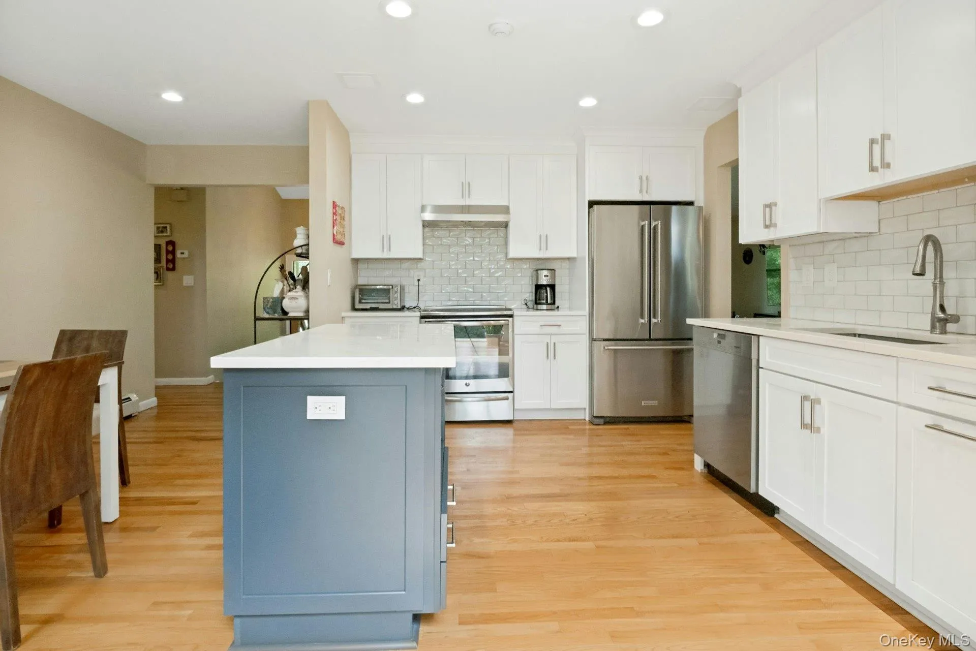 2 Lakeview Avenue, Cortlandt, NY, 4 Bedrooms Bedrooms, 10 Rooms Rooms,2 BathroomsBathrooms,Residential,For Rent,Lakeview,0,1041426 2 Lakeview Avenue, Cortlandt, NY, 4 Bedrooms Bedrooms, 10 Rooms Rooms,2 BathroomsBathrooms,Residential,For Rent,Lakeview,0,1041426