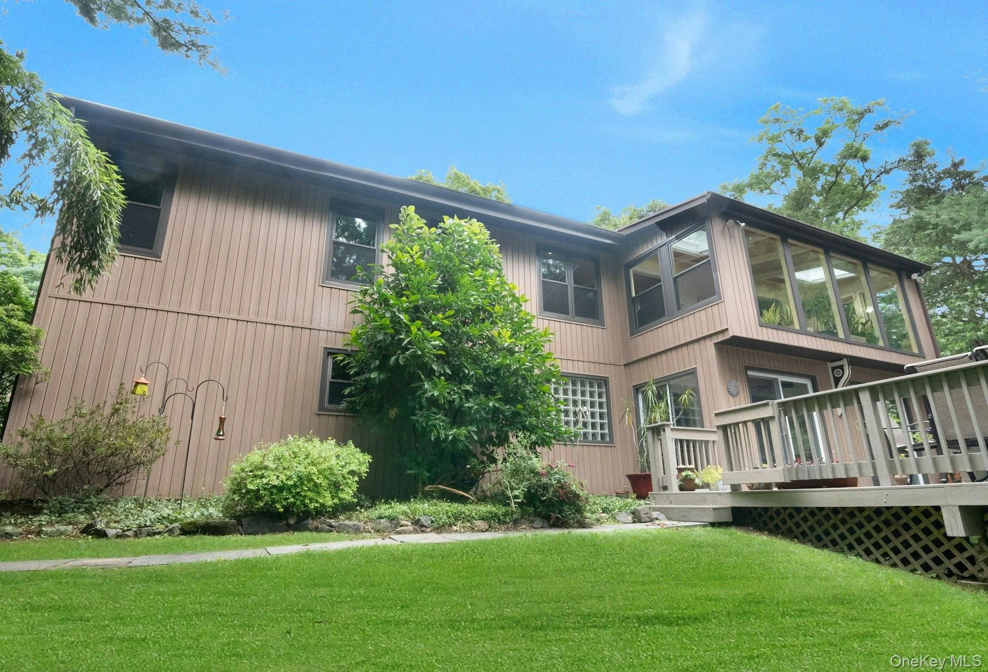 2 Lakeview Avenue, Cortlandt, NY, 4 Bedrooms Bedrooms, 10 Rooms Rooms,2 BathroomsBathrooms,Residential,For Rent,Lakeview,0,1041426 2 Lakeview Avenue, Cortlandt, NY, 4 Bedrooms Bedrooms, 10 Rooms Rooms,2 BathroomsBathrooms,Residential,For Rent,Lakeview,0,1041426