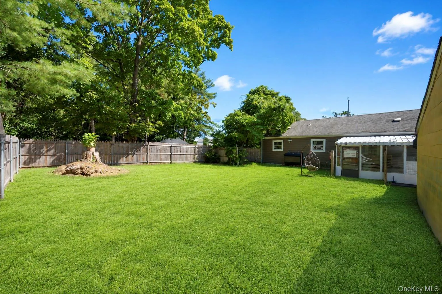 666 Rosevale Avenue, Islip, NY, 3 Bedrooms Bedrooms, 5 Rooms Rooms,3 BathroomsBathrooms,Residential,For Rent,Rosevale,0,1041427 666 Rosevale Avenue, Islip, NY, 3 Bedrooms Bedrooms, 5 Rooms Rooms,3 BathroomsBathrooms,Residential,For Rent,Rosevale,0,1041427