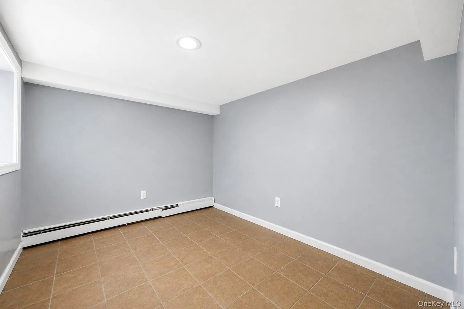 666 Rosevale Avenue, Islip, NY, 3 Bedrooms Bedrooms, 5 Rooms Rooms,3 BathroomsBathrooms,Residential,For Rent,Rosevale,0,1041427 666 Rosevale Avenue, Islip, NY, 3 Bedrooms Bedrooms, 5 Rooms Rooms,3 BathroomsBathrooms,Residential,For Rent,Rosevale,0,1041427