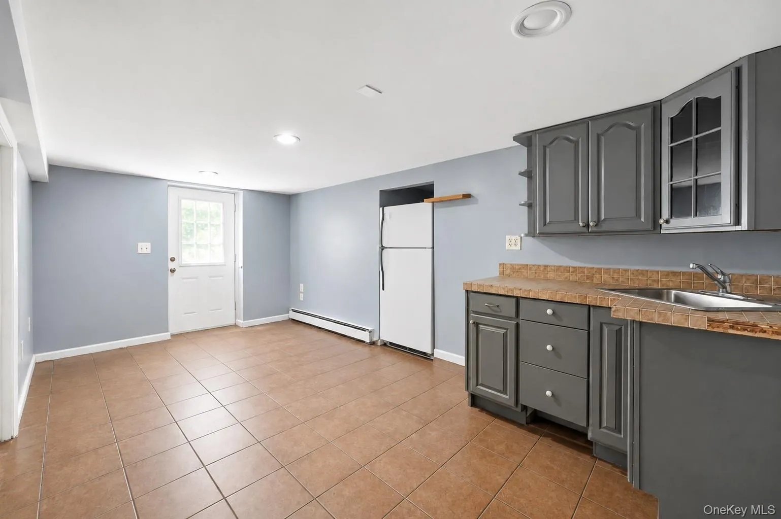 666 Rosevale Avenue, Islip, NY, 3 Bedrooms Bedrooms, 5 Rooms Rooms,3 BathroomsBathrooms,Residential,For Rent,Rosevale,0,1041427 666 Rosevale Avenue, Islip, NY, 3 Bedrooms Bedrooms, 5 Rooms Rooms,3 BathroomsBathrooms,Residential,For Rent,Rosevale,0,1041427
