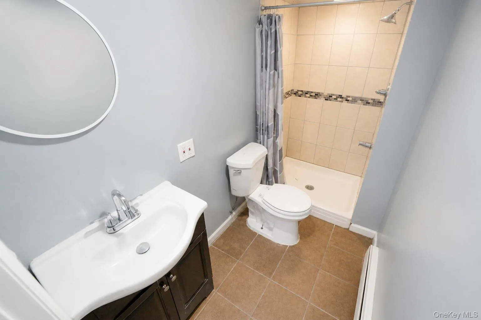 666 Rosevale Avenue, Islip, NY, 3 Bedrooms Bedrooms, 5 Rooms Rooms,3 BathroomsBathrooms,Residential,For Rent,Rosevale,0,1041427 666 Rosevale Avenue, Islip, NY, 3 Bedrooms Bedrooms, 5 Rooms Rooms,3 BathroomsBathrooms,Residential,For Rent,Rosevale,0,1041427