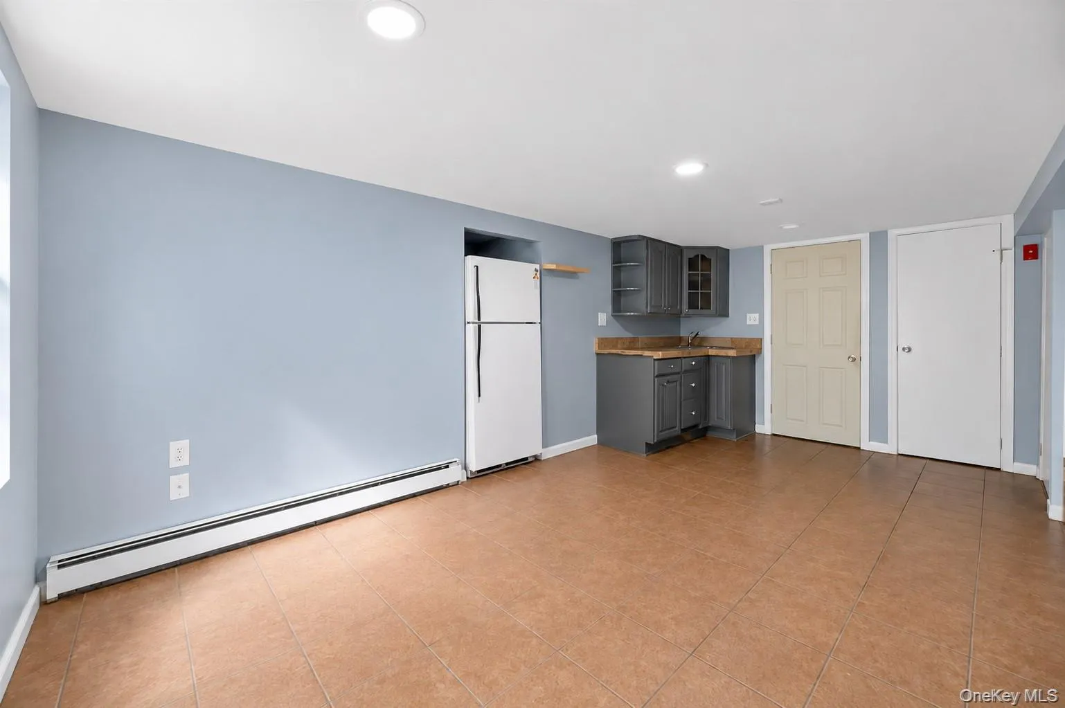 666 Rosevale Avenue, Islip, NY, 3 Bedrooms Bedrooms, 5 Rooms Rooms,3 BathroomsBathrooms,Residential,For Rent,Rosevale,0,1041427 666 Rosevale Avenue, Islip, NY, 3 Bedrooms Bedrooms, 5 Rooms Rooms,3 BathroomsBathrooms,Residential,For Rent,Rosevale,0,1041427