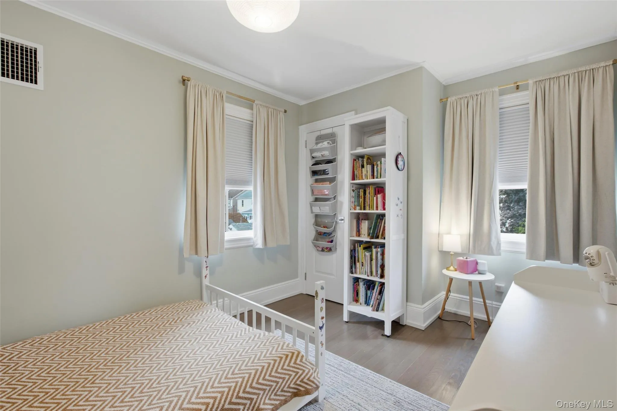 9437 133rd Avenue, New York, NY, 4 Bedrooms Bedrooms, 8 Rooms Rooms,2 BathroomsBathrooms,Residential,For Rent,133rd,0,1041428 9437 133rd Avenue, New York, NY, 4 Bedrooms Bedrooms, 8 Rooms Rooms,2 BathroomsBathrooms,Residential,For Rent,133rd,0,1041428